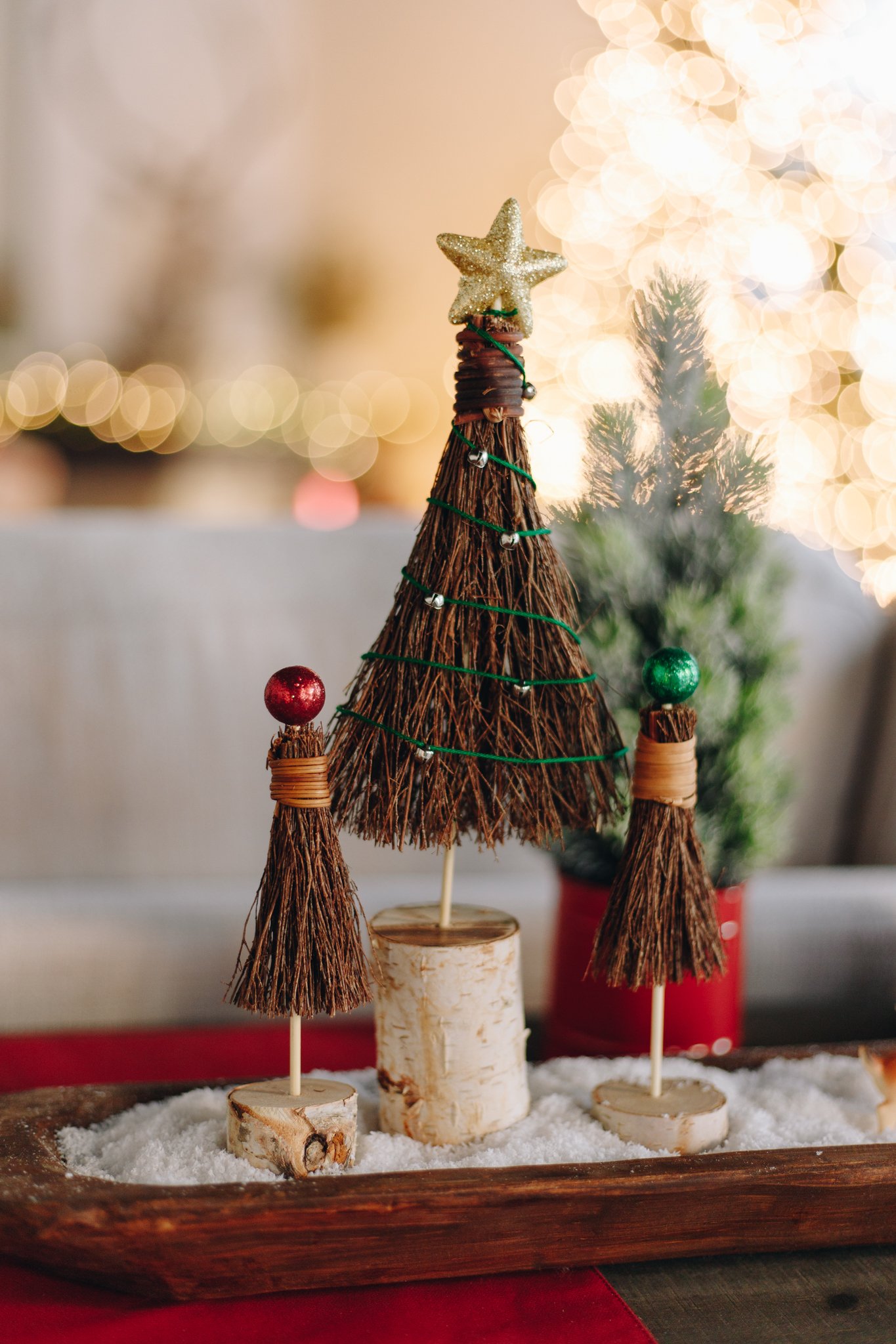 Craft a Scenic, Scented Forest To Beautify Your Natural Holiday Table Decor