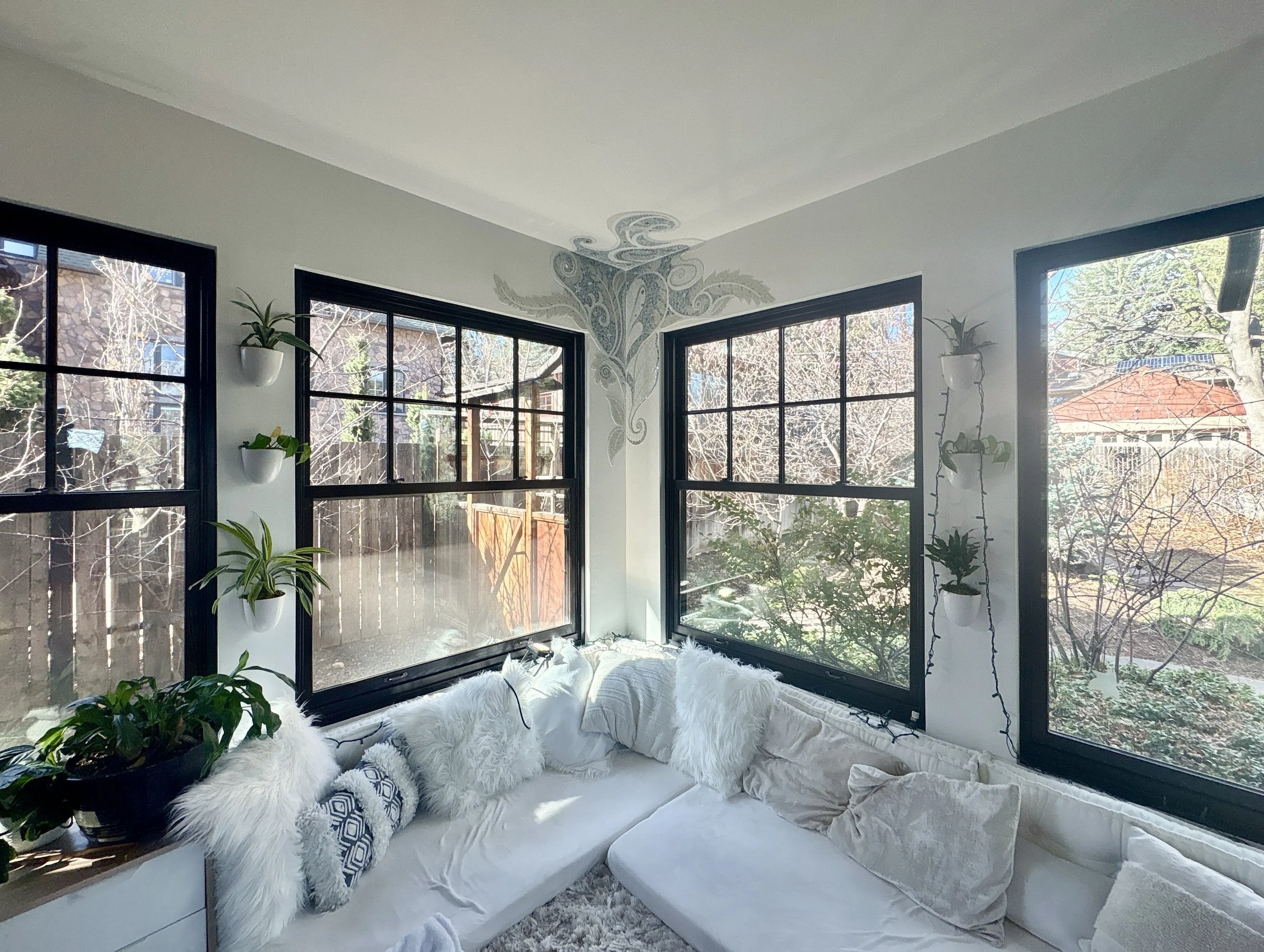 'Midsummer Night's Dream' wall/corner mosaic 2 (room view)