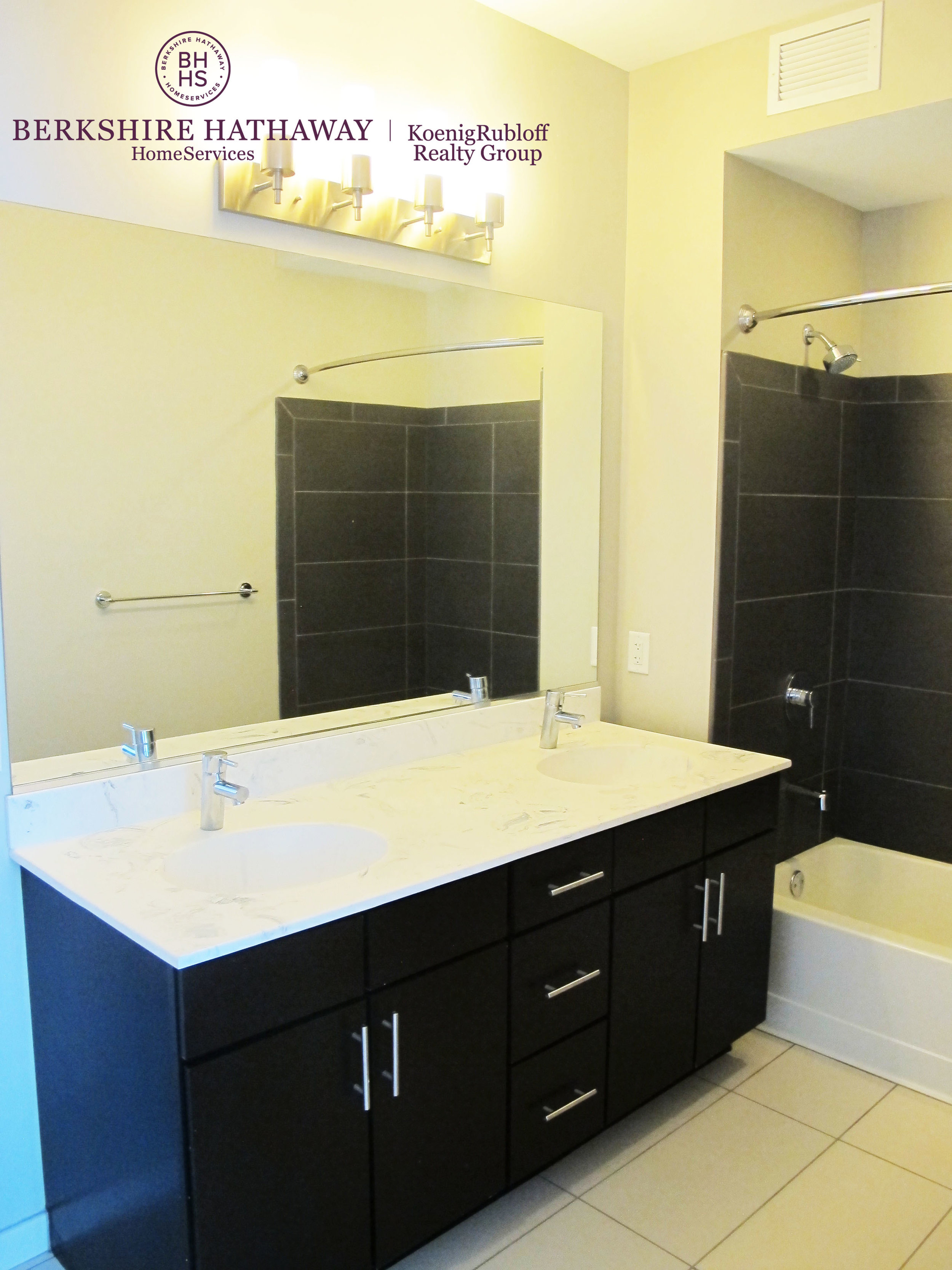 Bathroom 2.jpg