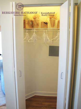 Closet 2.jpg