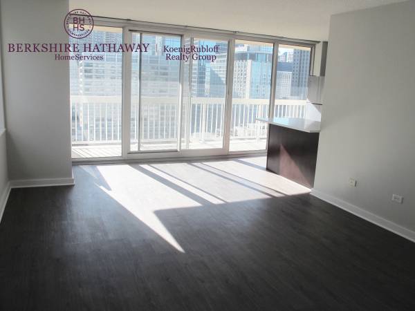 Living Room 2.jpg