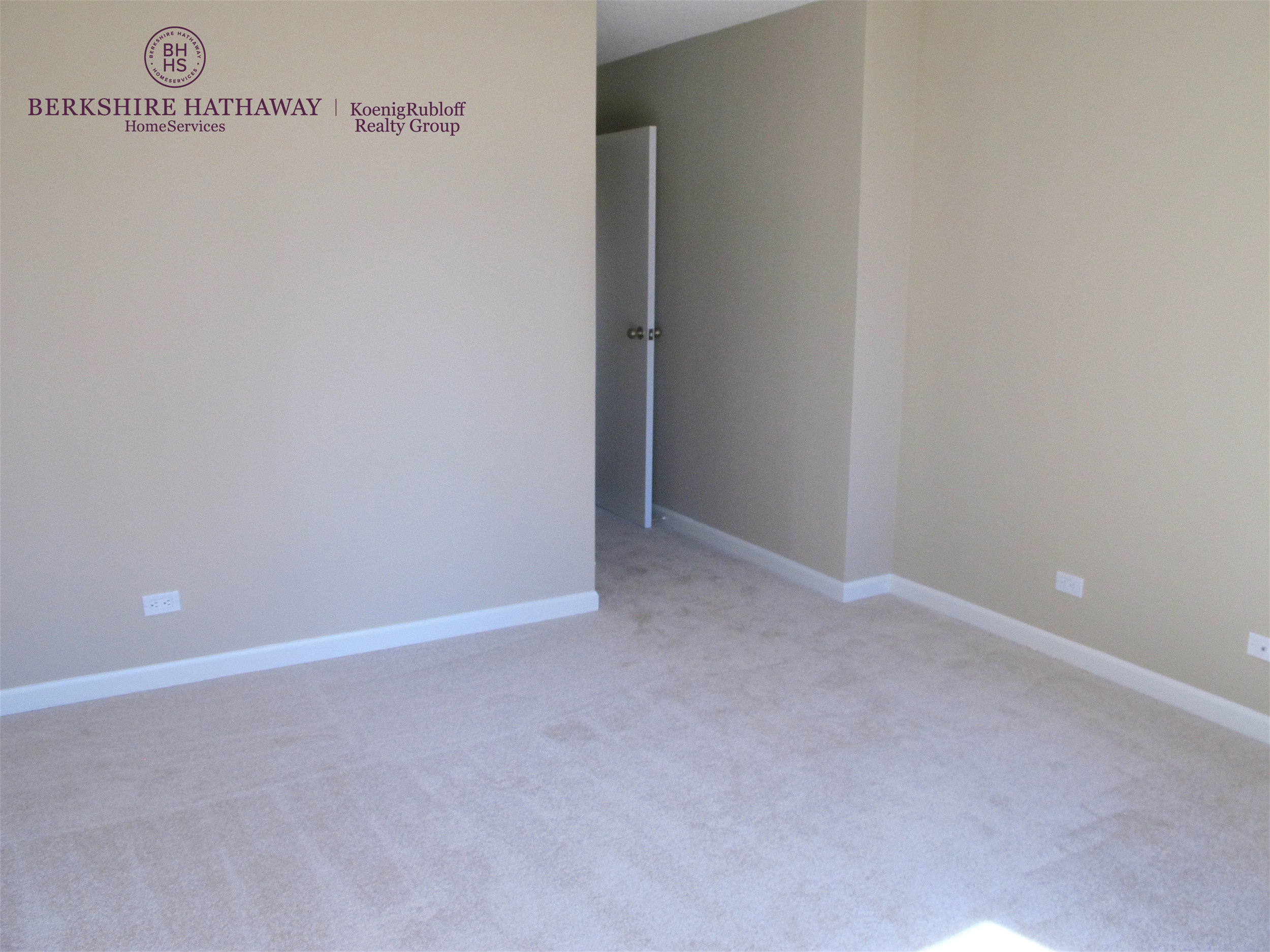 Bedroom Carpet 3.jpg