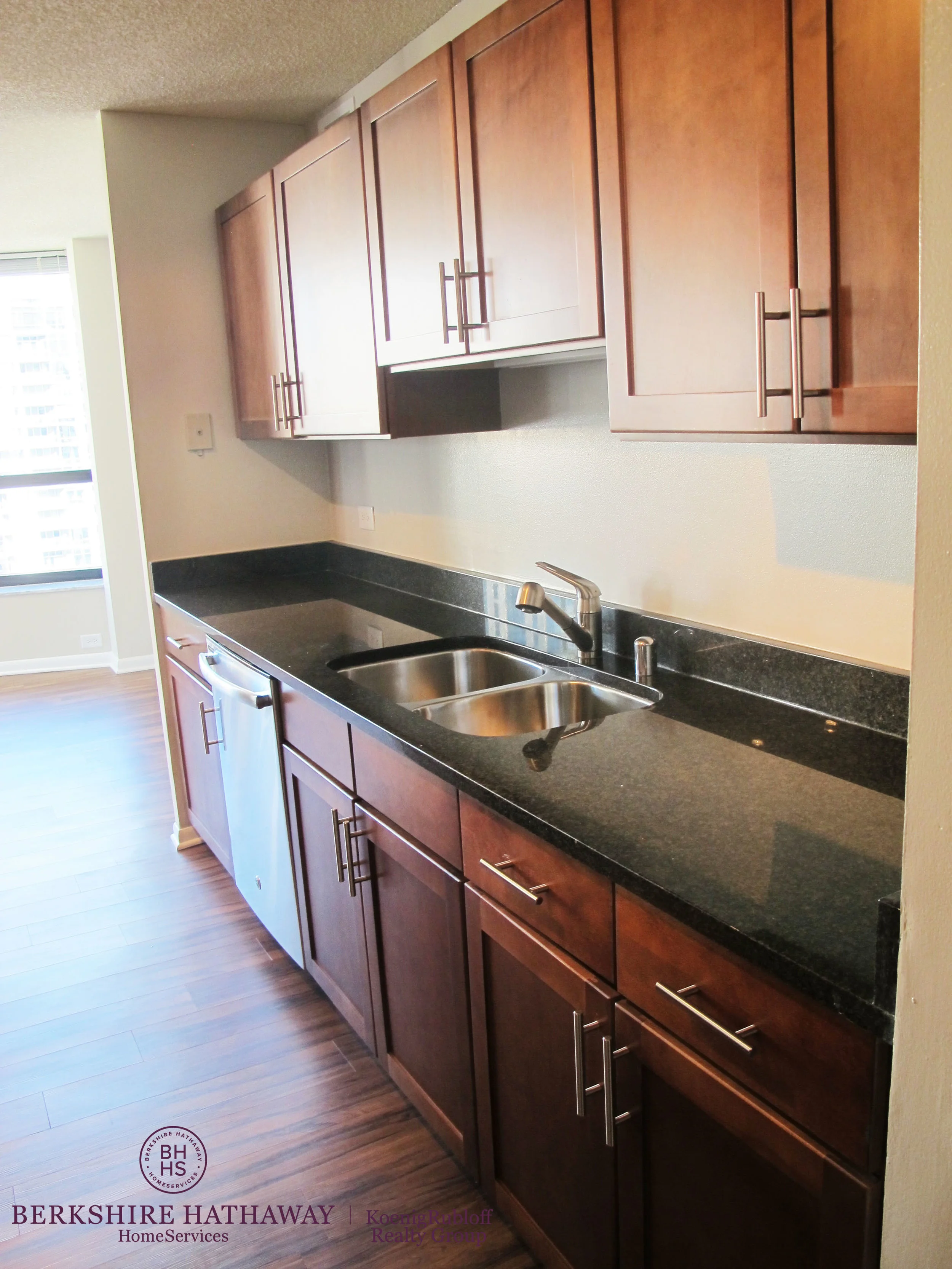 Kitchen 4.jpg