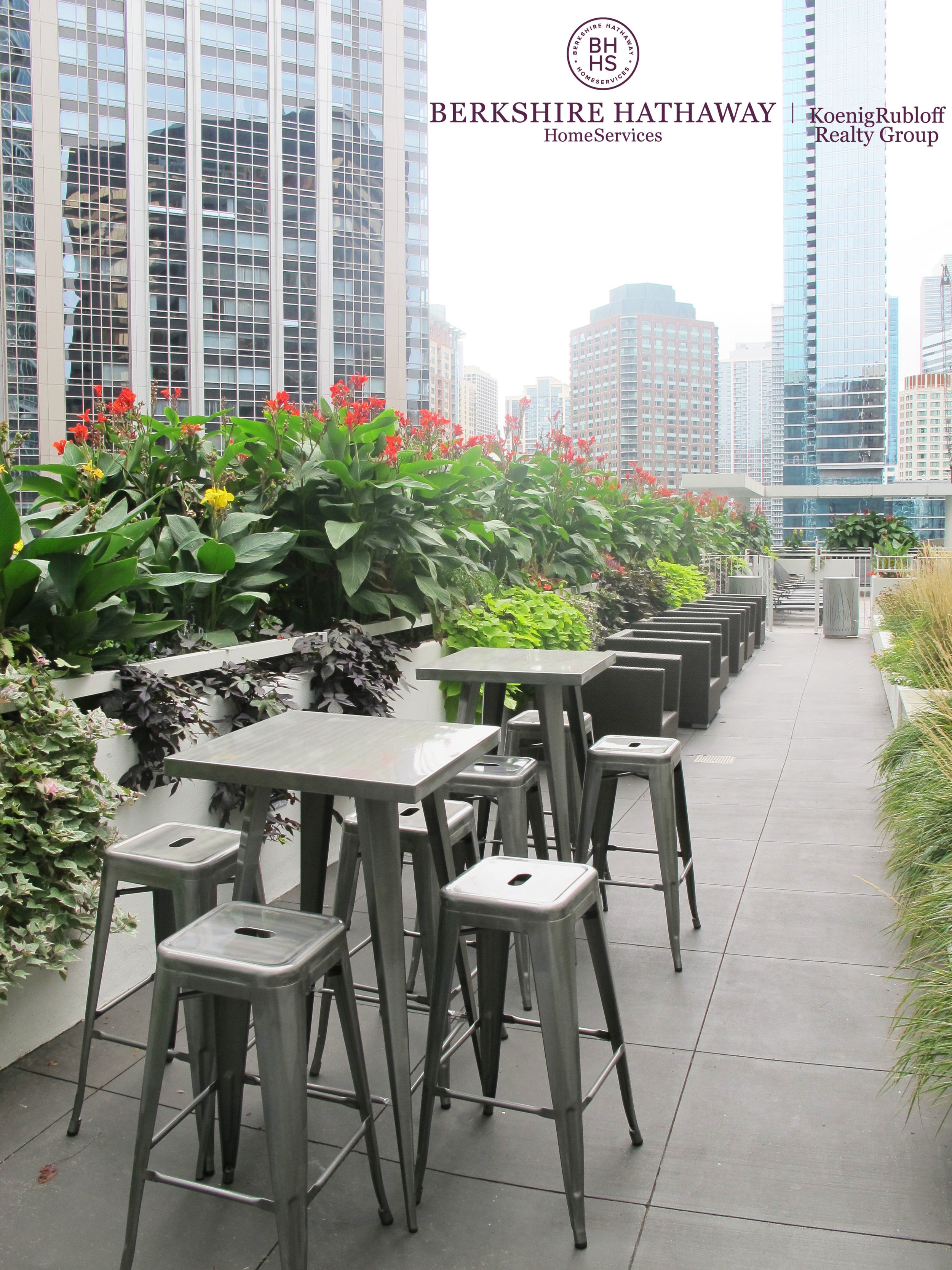 zOutdoor Seating 2.jpg