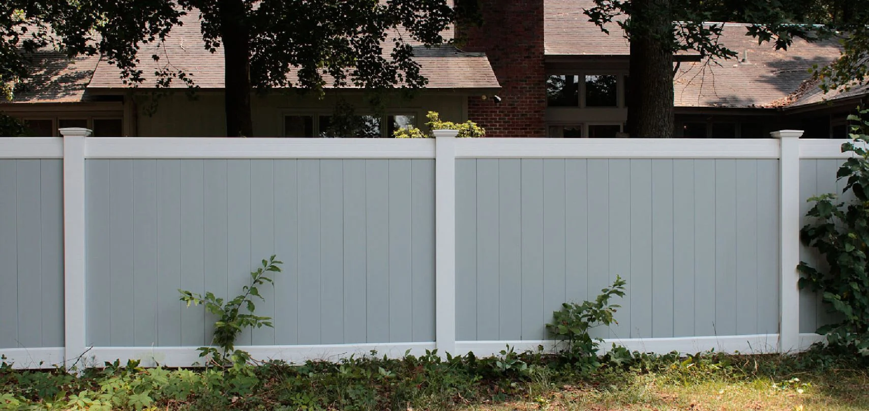 Vinyl Fence manufactured by Shoreline Vinyl (Caroline Style)