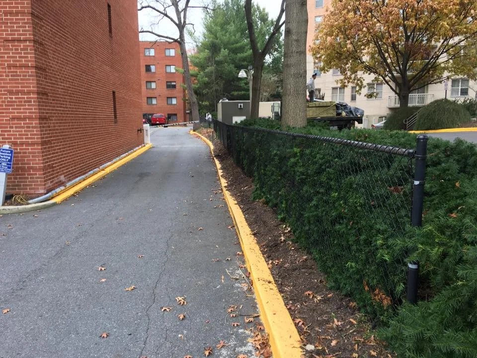 Landmark Fence cl4.jpg