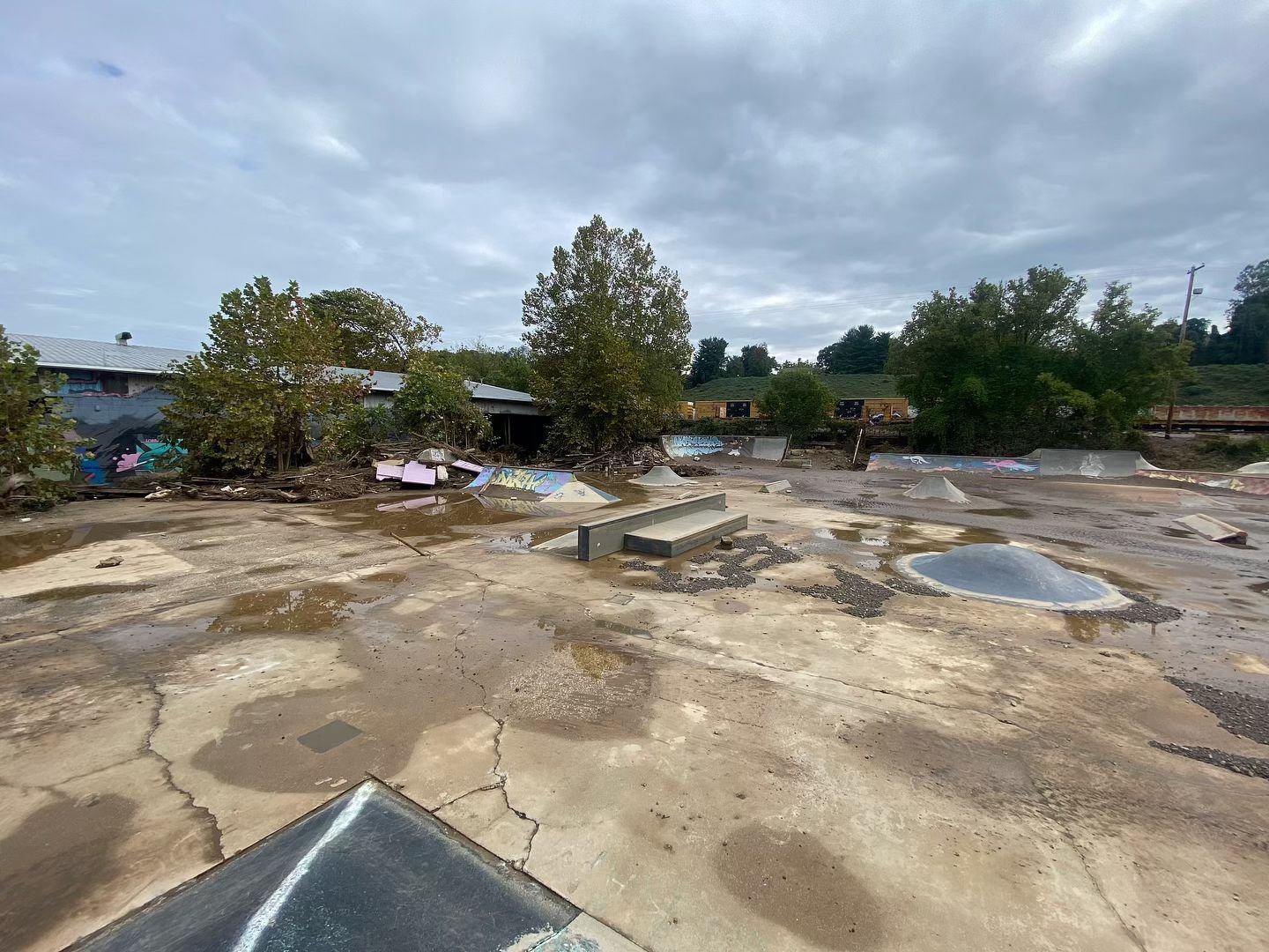 🚨 ATTENTION 🚨 FOUNDY SAFETY INFO 🚨

Due to post natural disaster hazards current activities @foundationasheville are strongly discouraged &bull; An official clean-up strategy and date will be organized and announced in the near future &bull; If yo