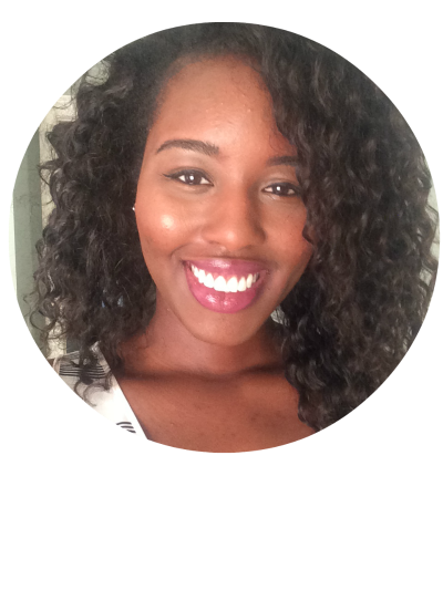 Toyin Alli Author Image 2 small circle.png