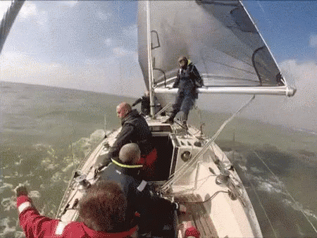 Sailing.gif