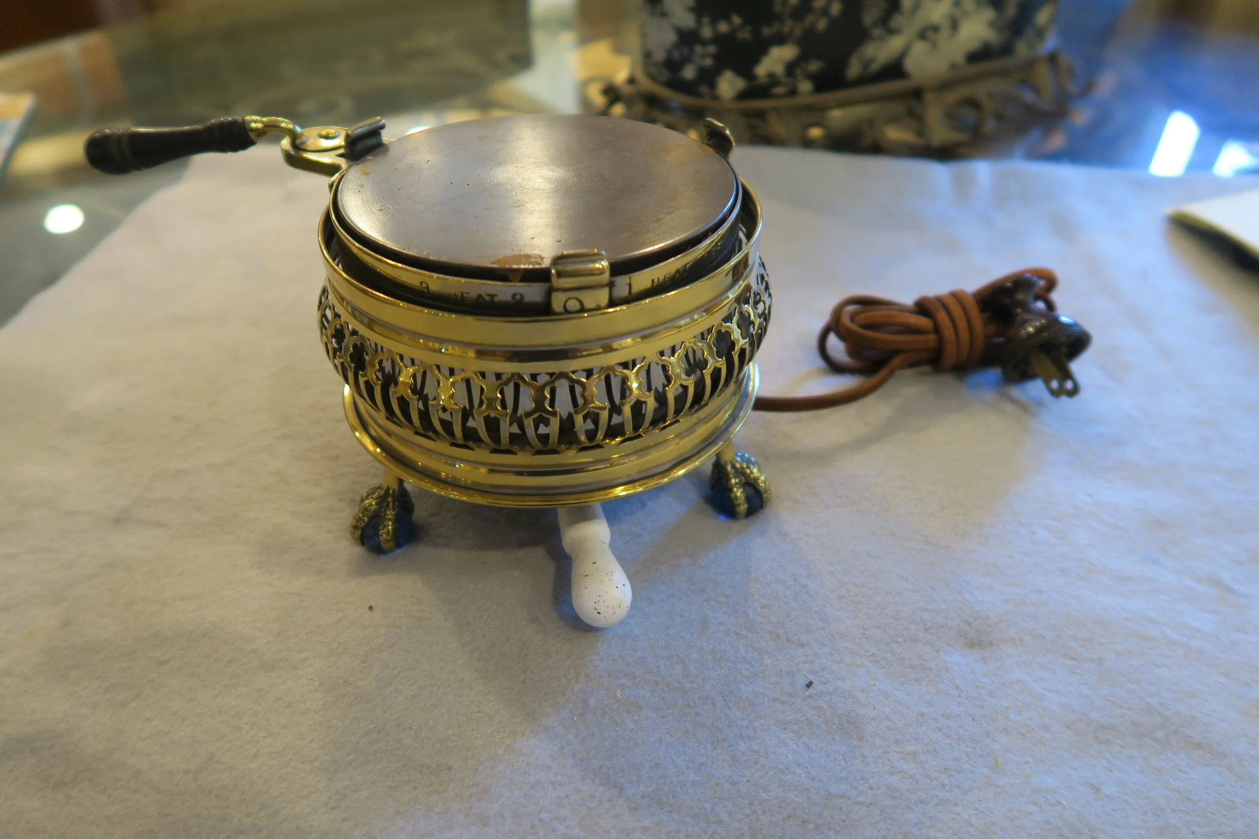 Electric Brass Coffee Warmer