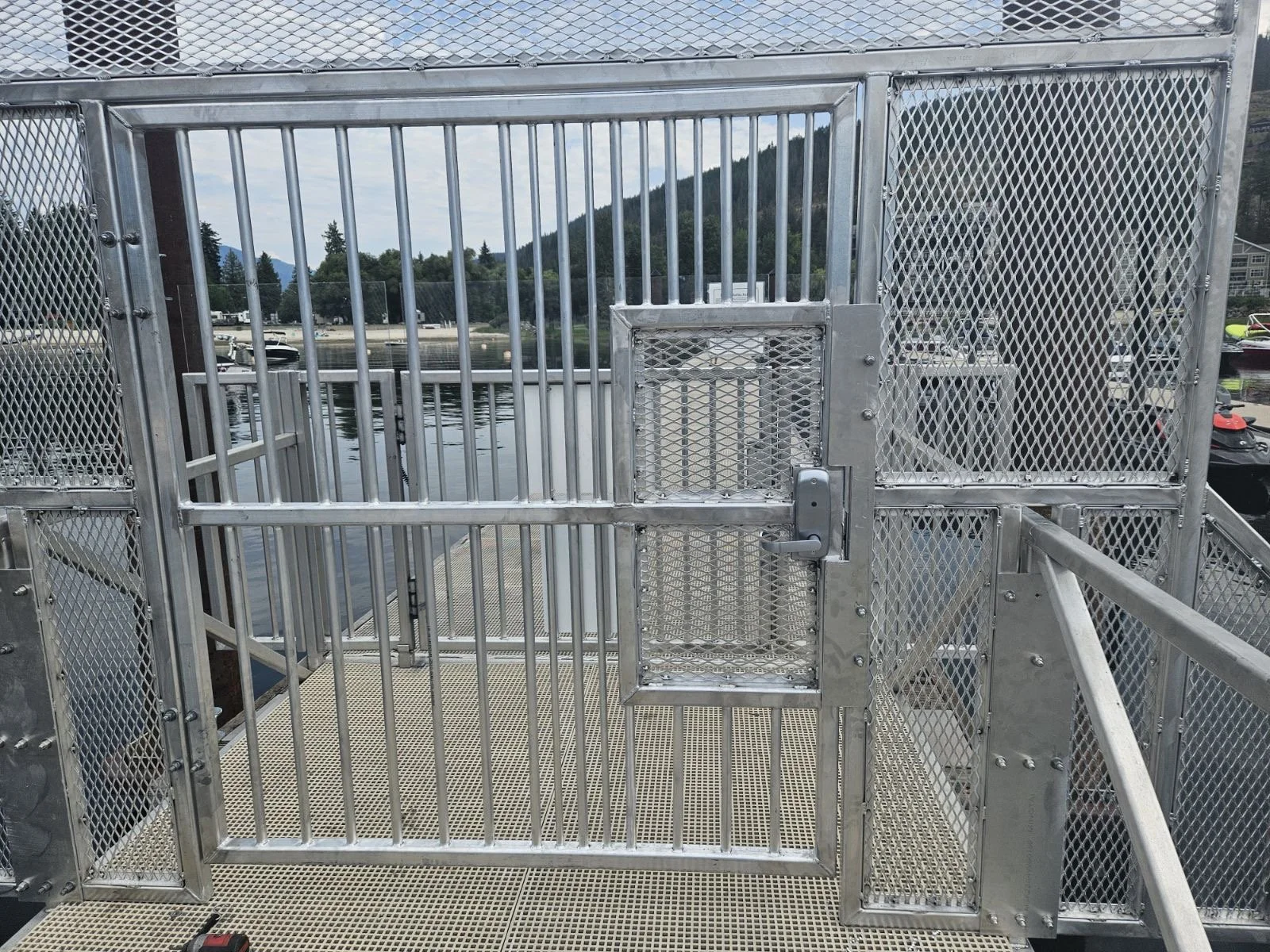 Marina gate close up.jpeg