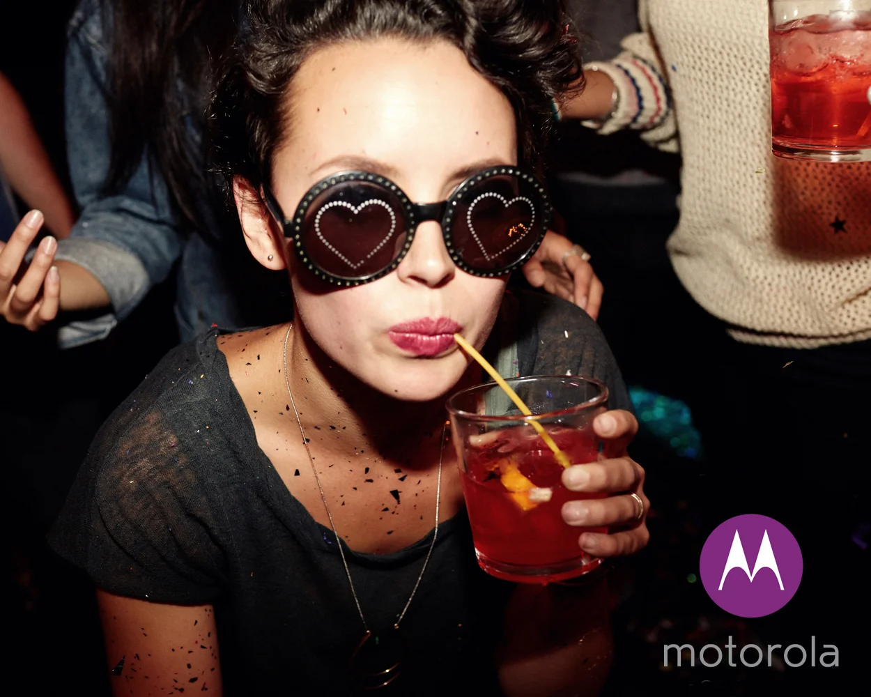 2013-07_the-rhoades_motorola_heart glasses with drink.jpg