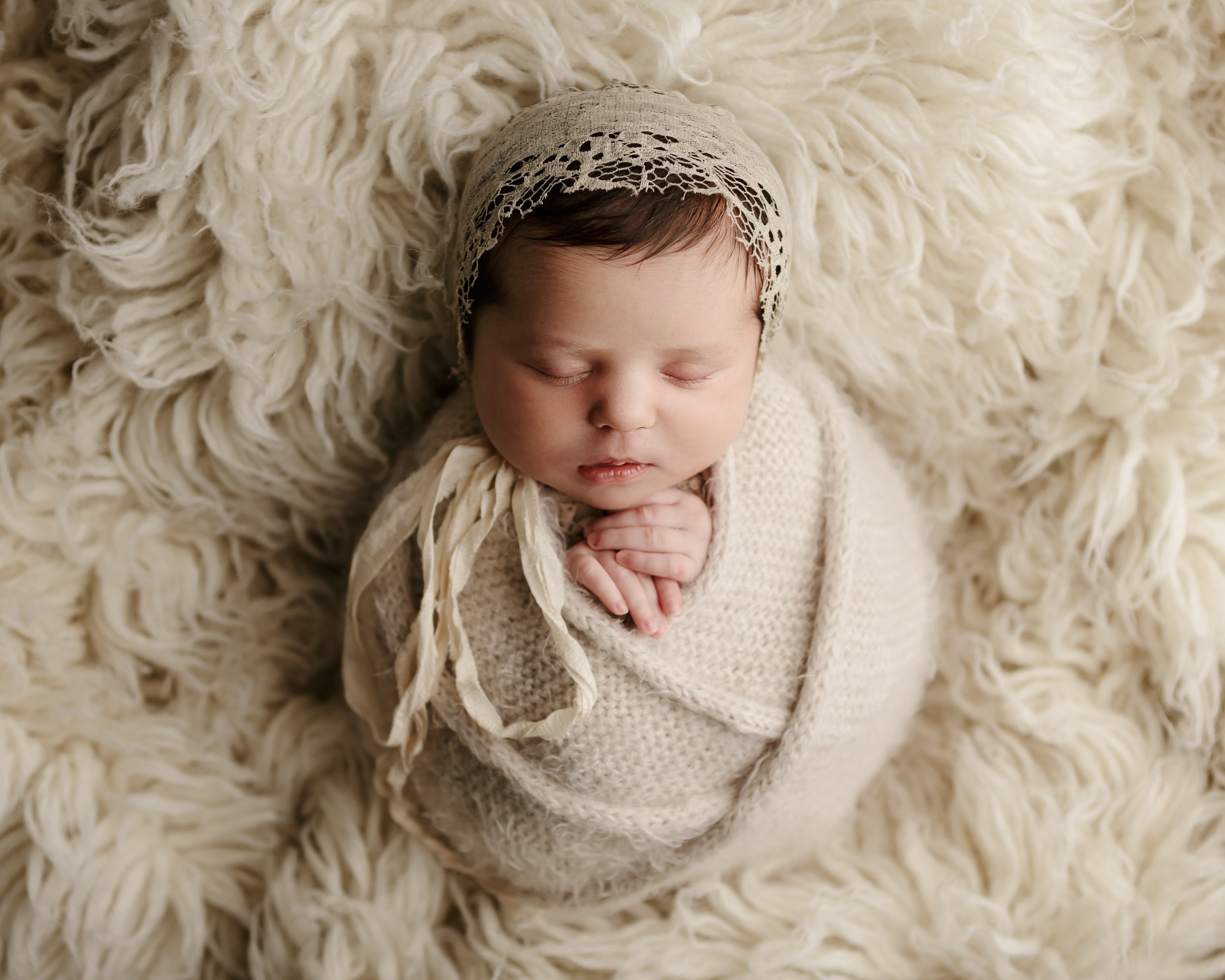photographed by milton keynes newborn photographer