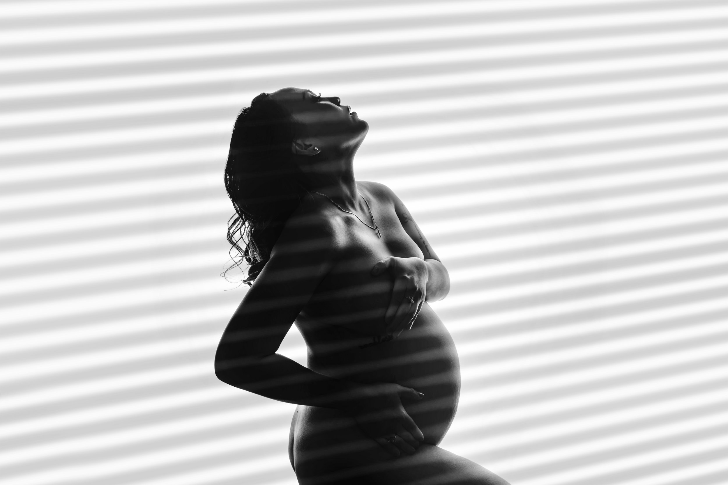 maternity bump pregnancy photographer milton keynes