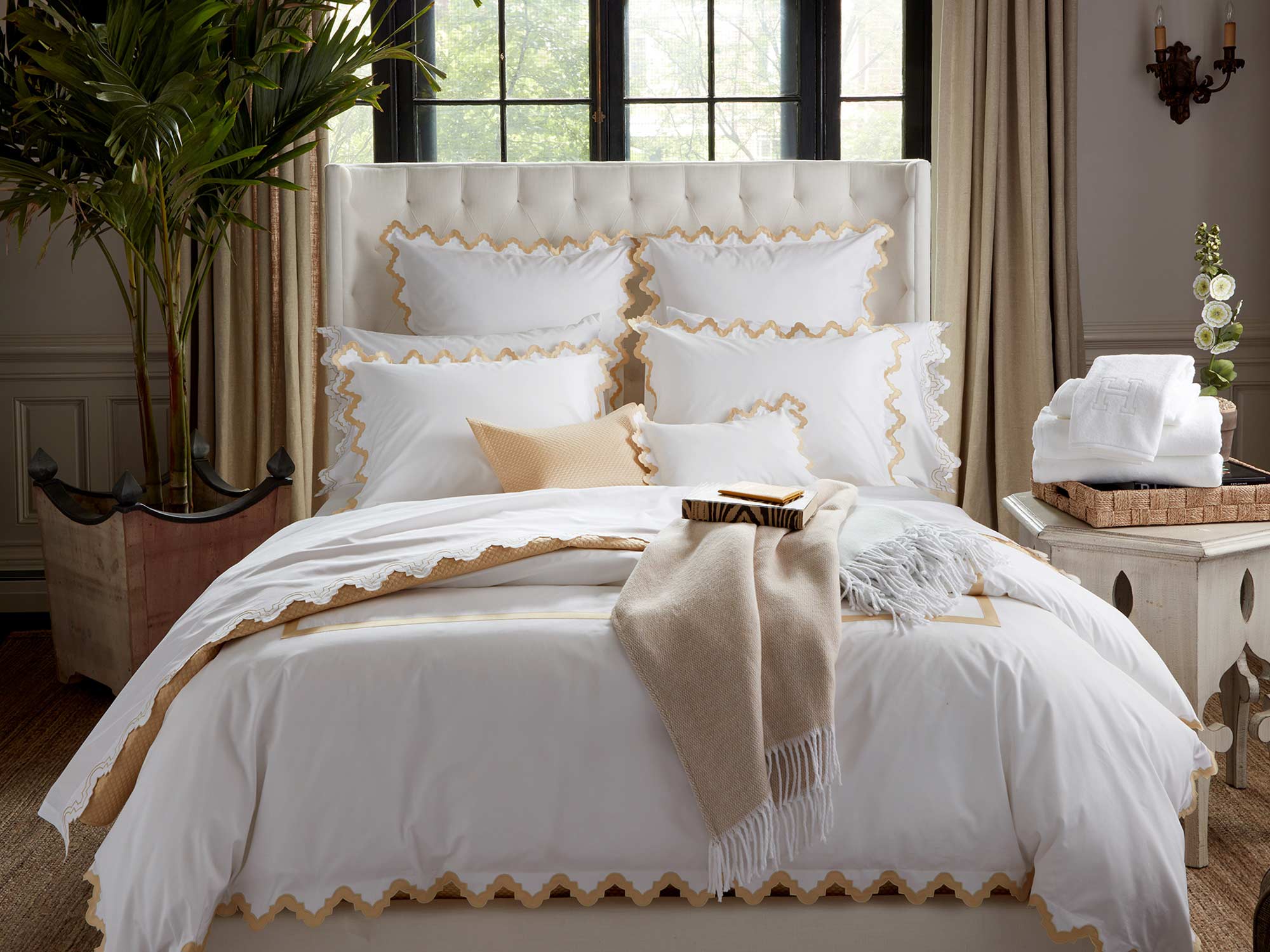 Copy of Matouk Aziza Bed Throw