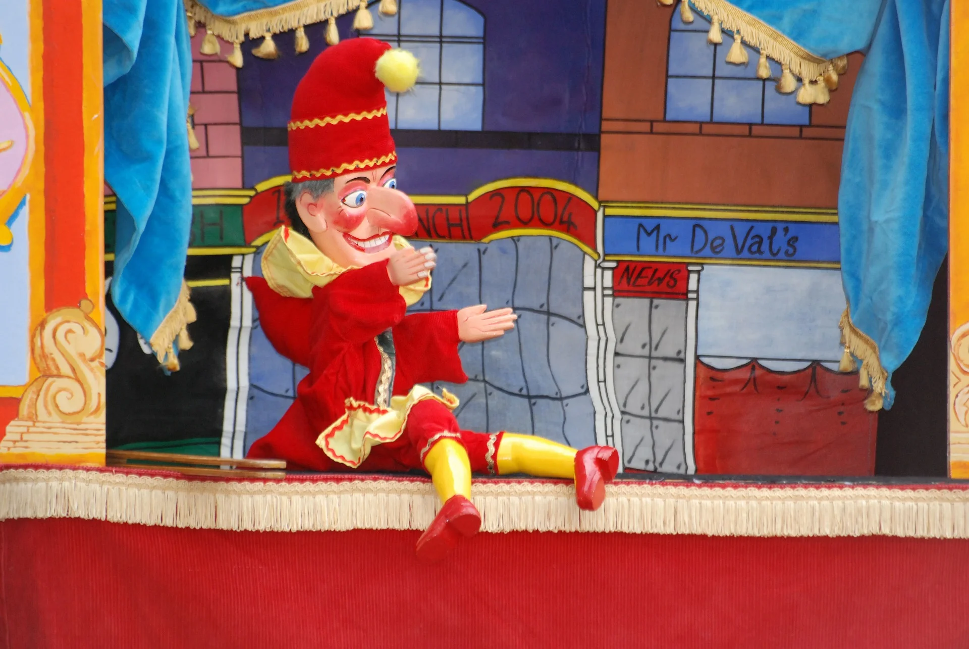 homeschool gift guide puppets.jpg