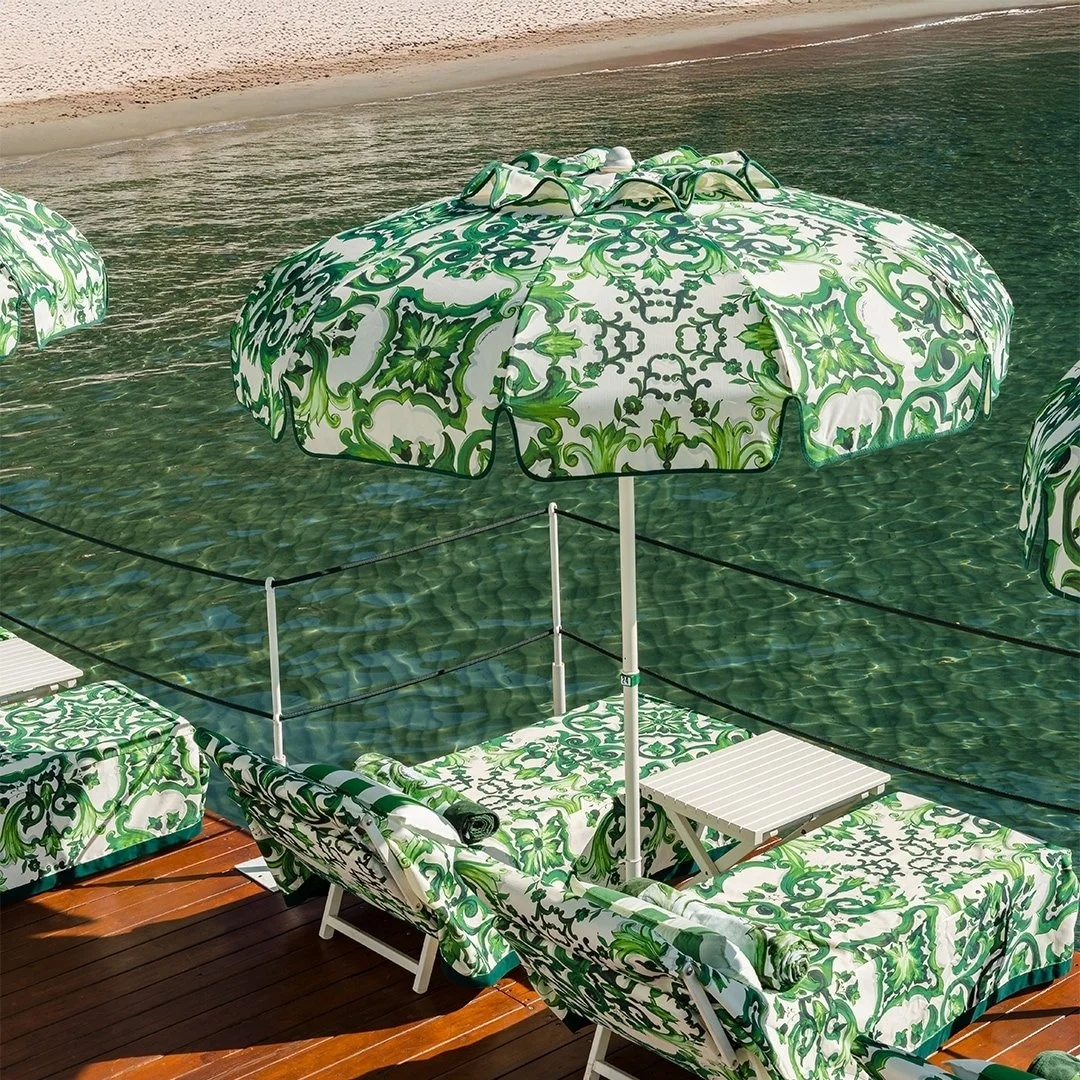 dolce-and-gabbana-resort-2025-takeover-beach-club-le-carillon-portofino-08.jpg