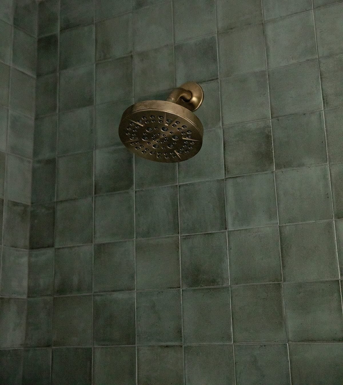 I can&rsquo;t get enough of all things green! This tile is one of my favorite things in this newly renovated bathroom. It&rsquo;s so fun to see where we started so I&rsquo;m sharing all the before and after photos ❤️ 
-
Design and 📷 @christieadamsde