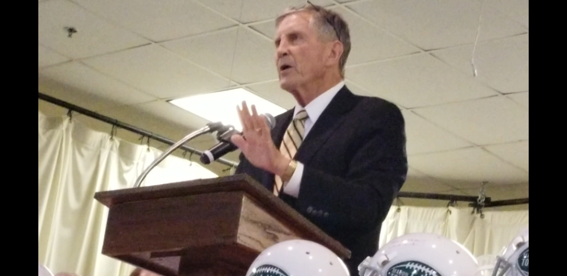Bill Curry shares wit, wisdom, hope, intensity - as usual - in stirring Macon TD Club talk (with audio and video)
