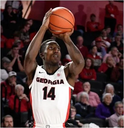 Monday's Daily News: Scoreboard; UGA, Tech women; Tye Fagan in portal; Braves; local honorees; NCAA tournaments