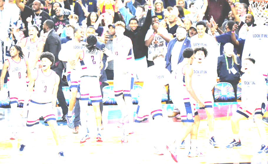 Final Fours: M-Michigan dominates Arizona, UConn handles Illinois; W-Upstarts vs. Dynasty, Geno apologizes