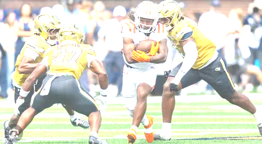 Saturday college FB: Georgia Tech handles Mercer; FVSU shafted by own officials, missed PATs; Around the state, SEC, ACC, South, top 25, nation; Central Georgia alums shine