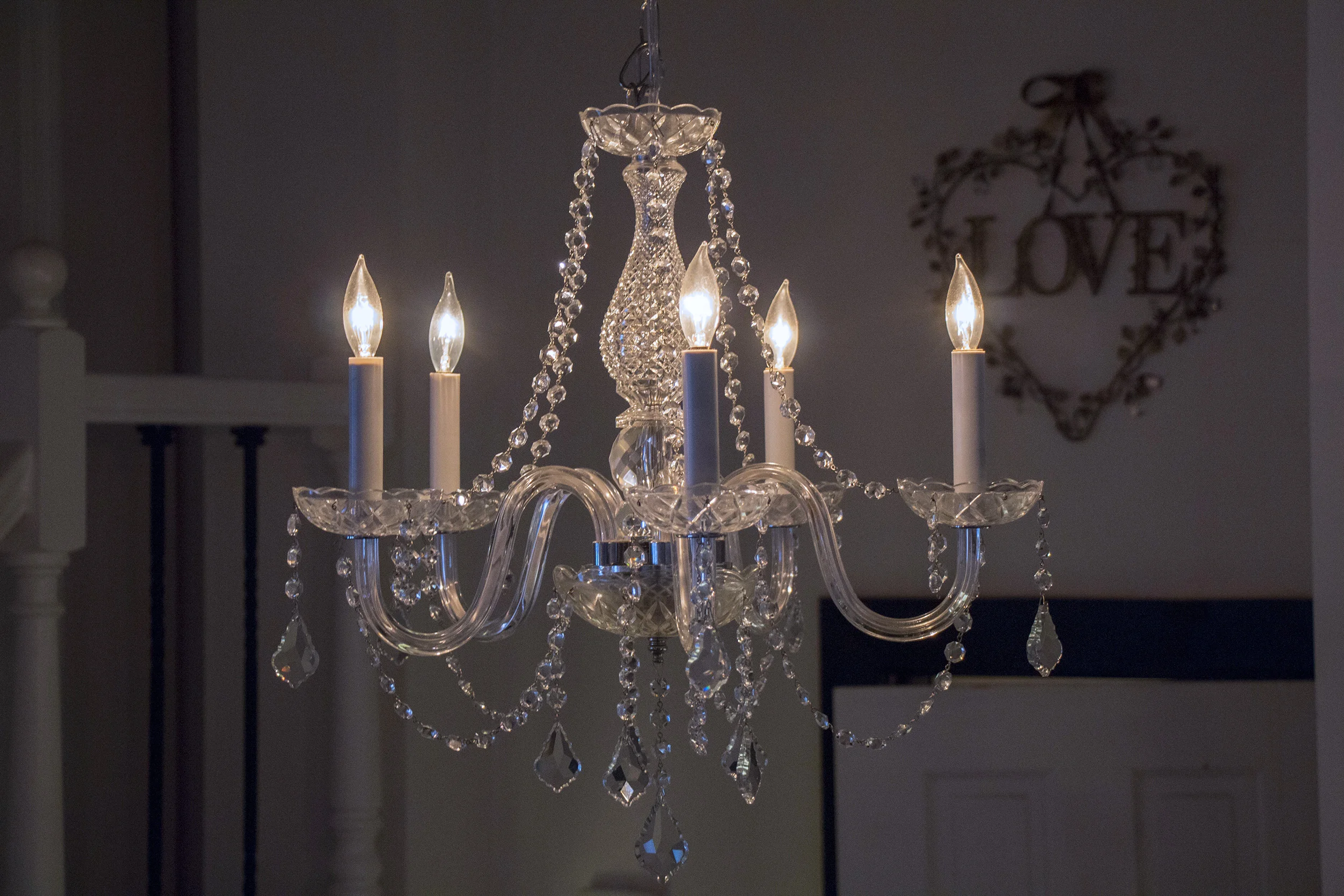 Chandelier_8230.jpg