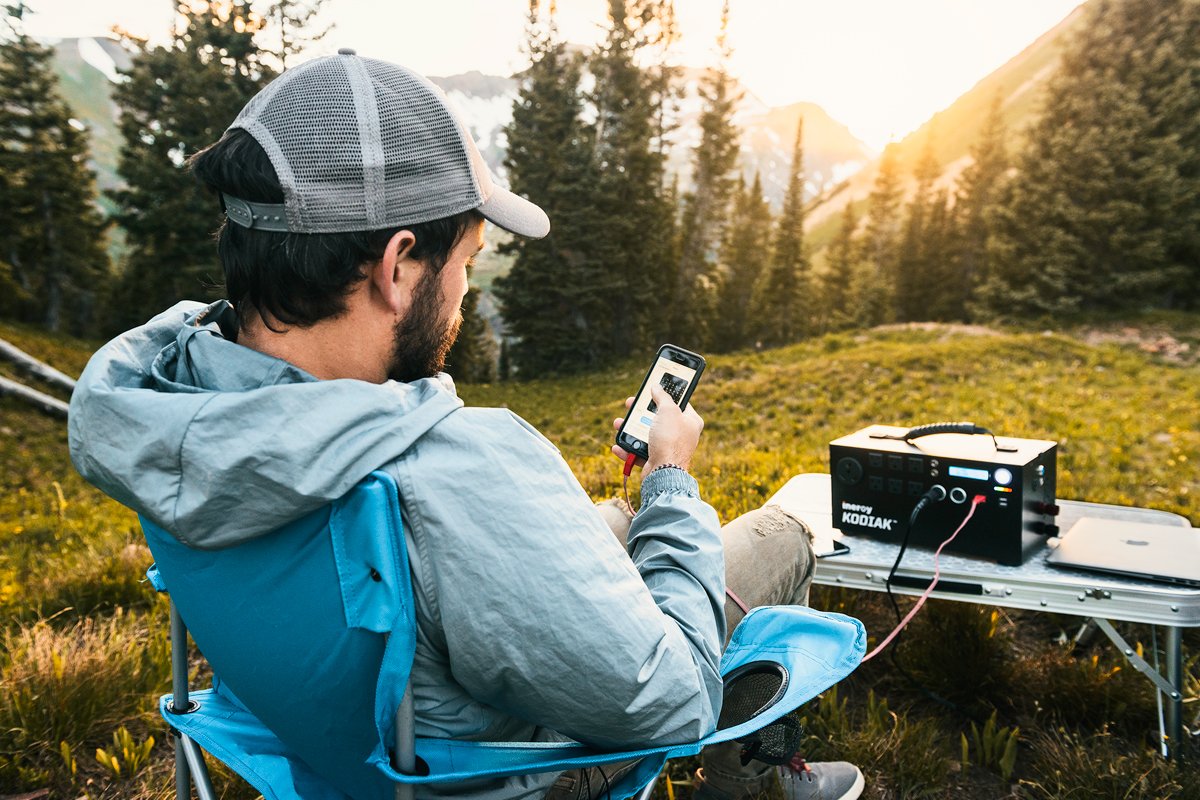 Portable Solar Powered Generator - Shed Supply and Hardware