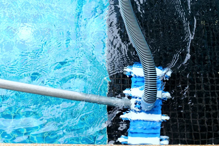 vacuum pool