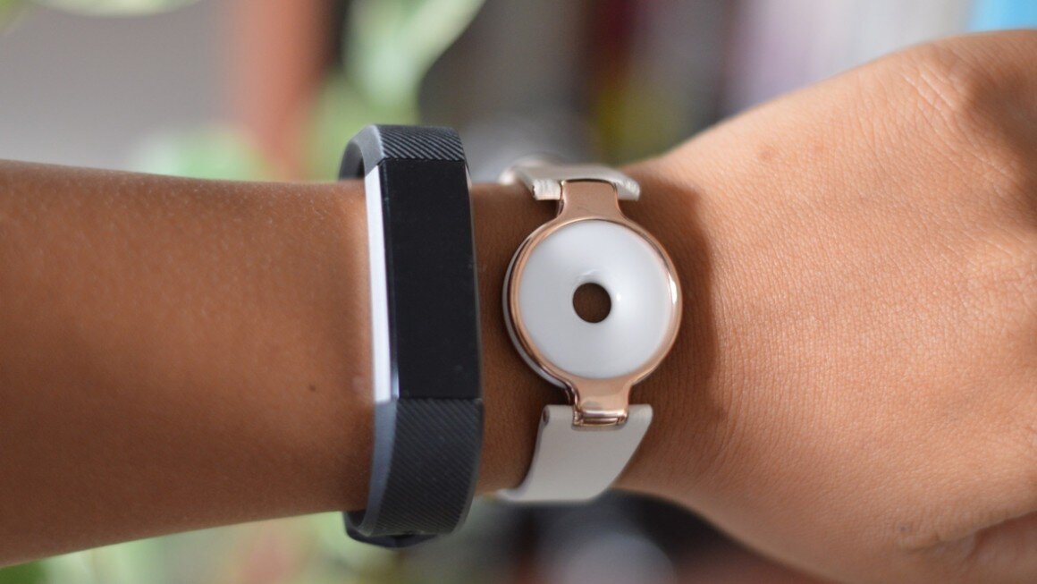 AMAZFIT-fitbit-alta-comparison.jpg