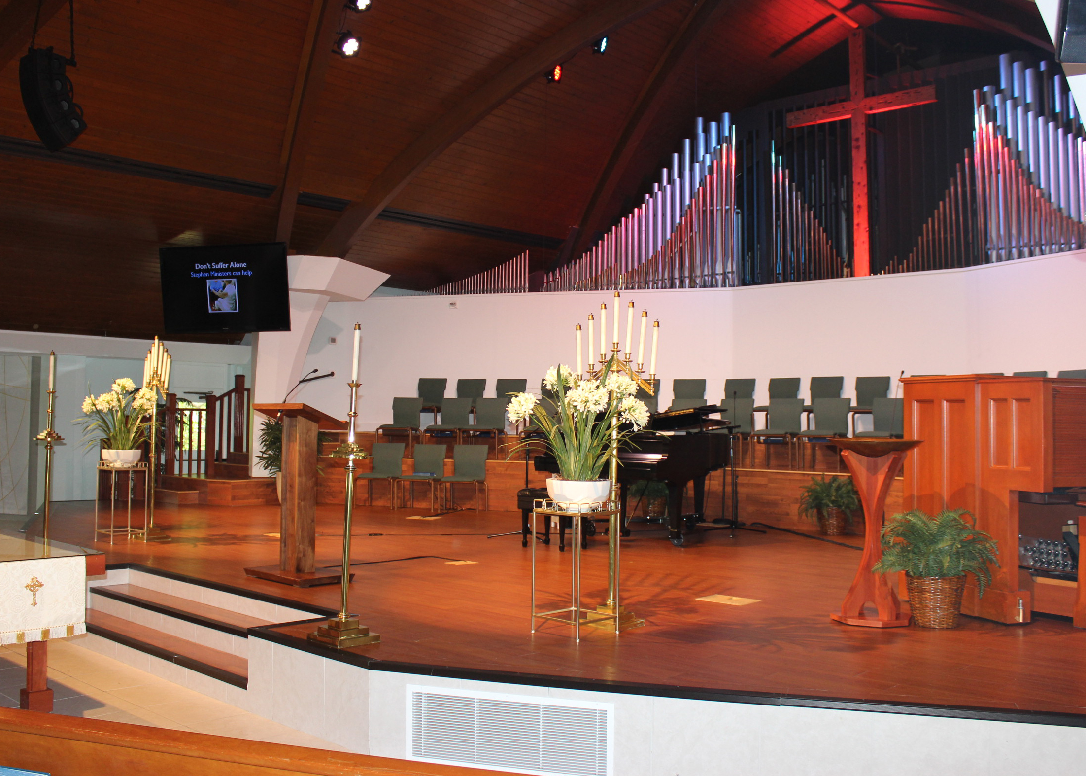 chancel-interior.jpg