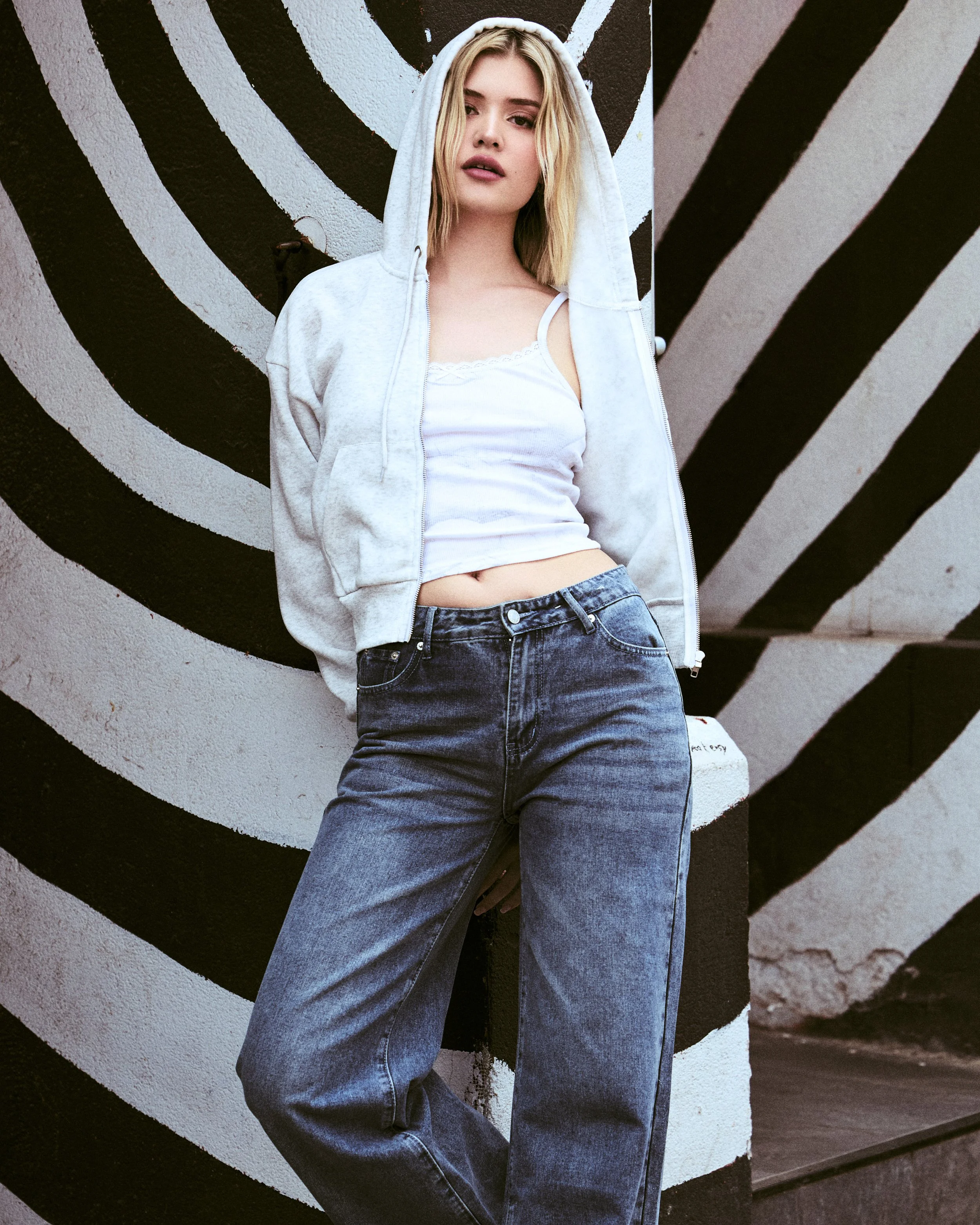 RUE21_BTS-2025_Shot_20-34520 1.jpg