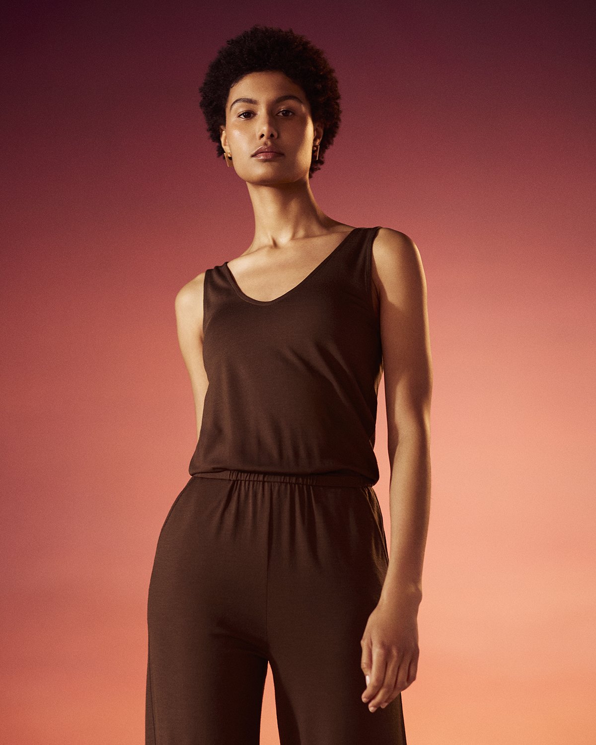 UM_Q2-P2-Campaign_Womens_Travel_Jumpsuit_Almond-2222lr.jpg