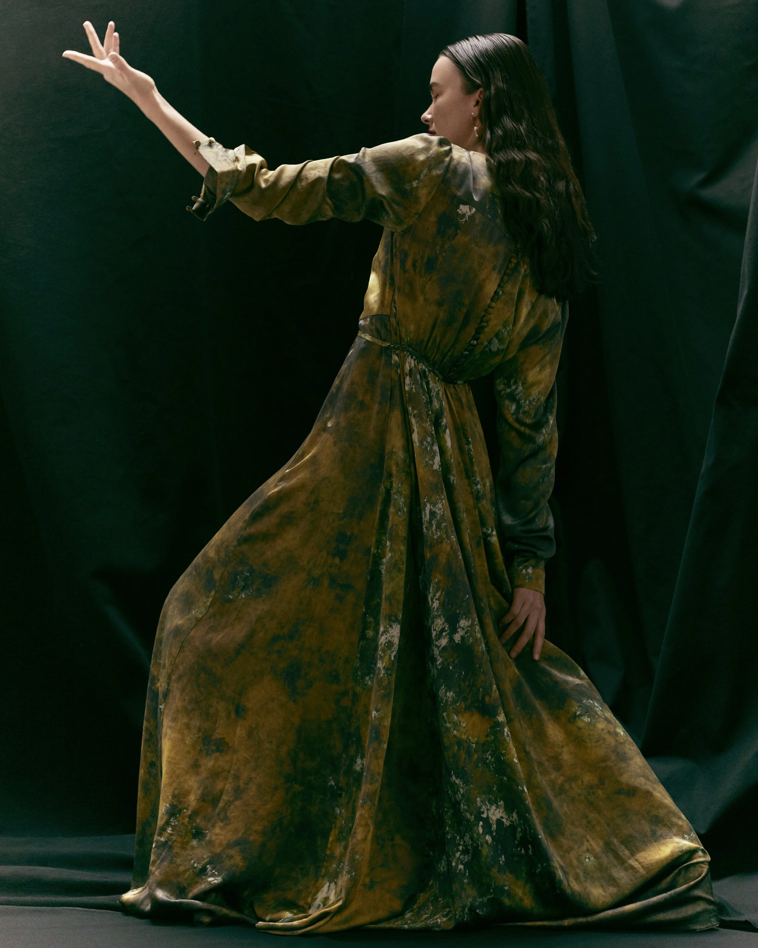 ParisianClown_111519_01_0878 copy.jpg