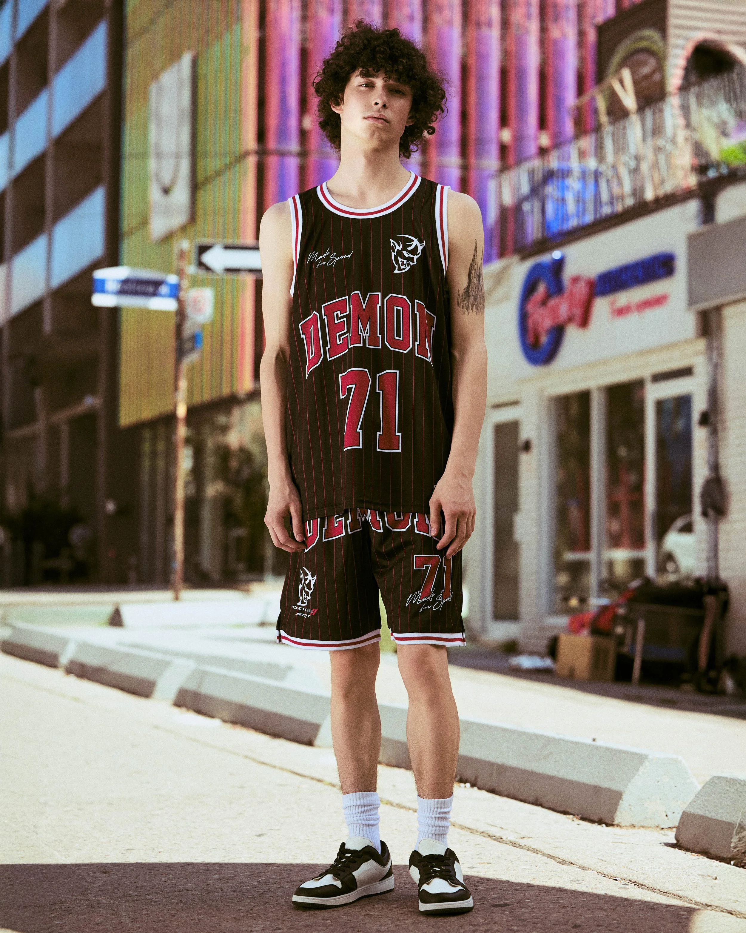 RUE21_BTS-2025_Shot_02-33353.jpg