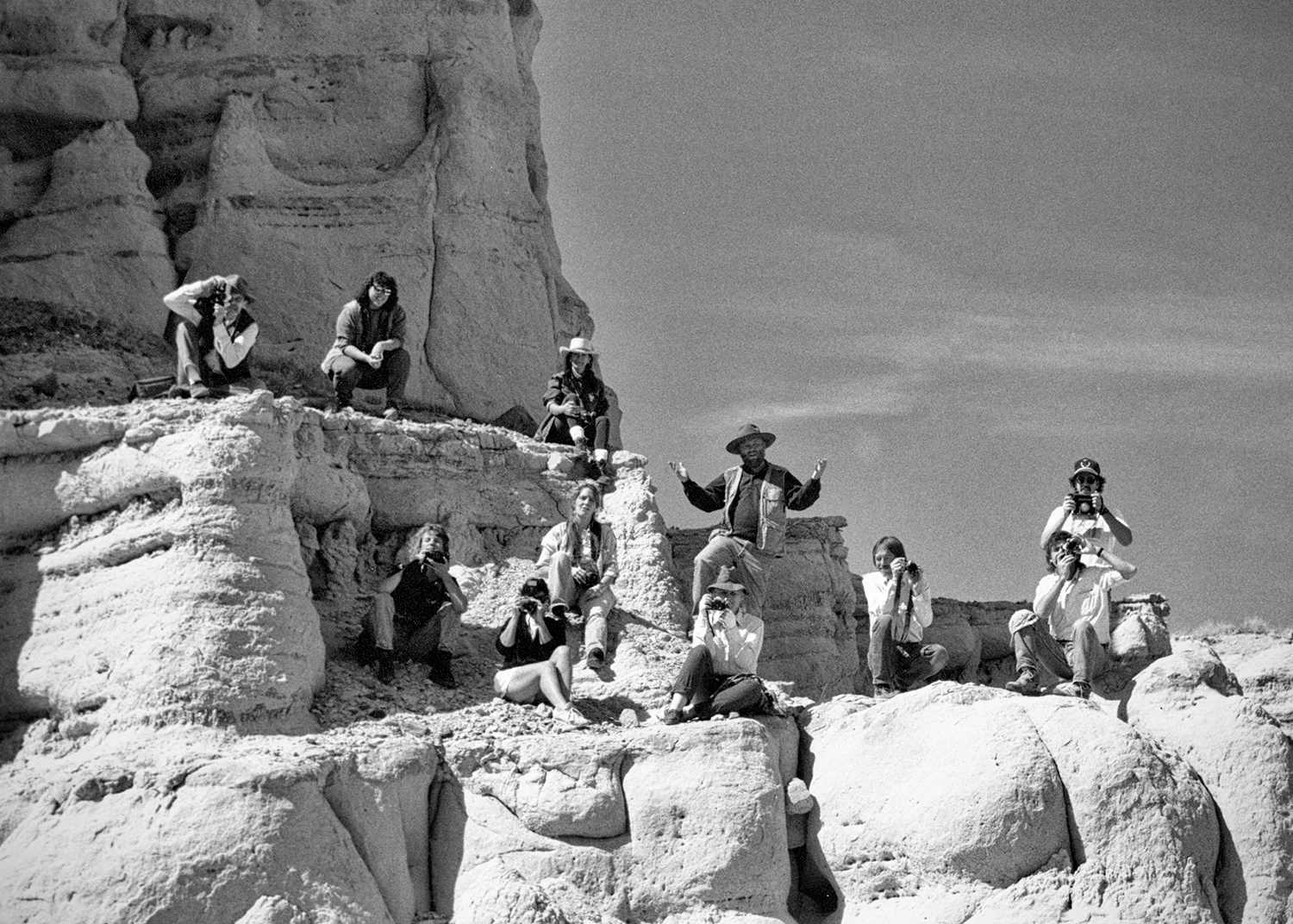 Students+photographing+White+Place.jpg