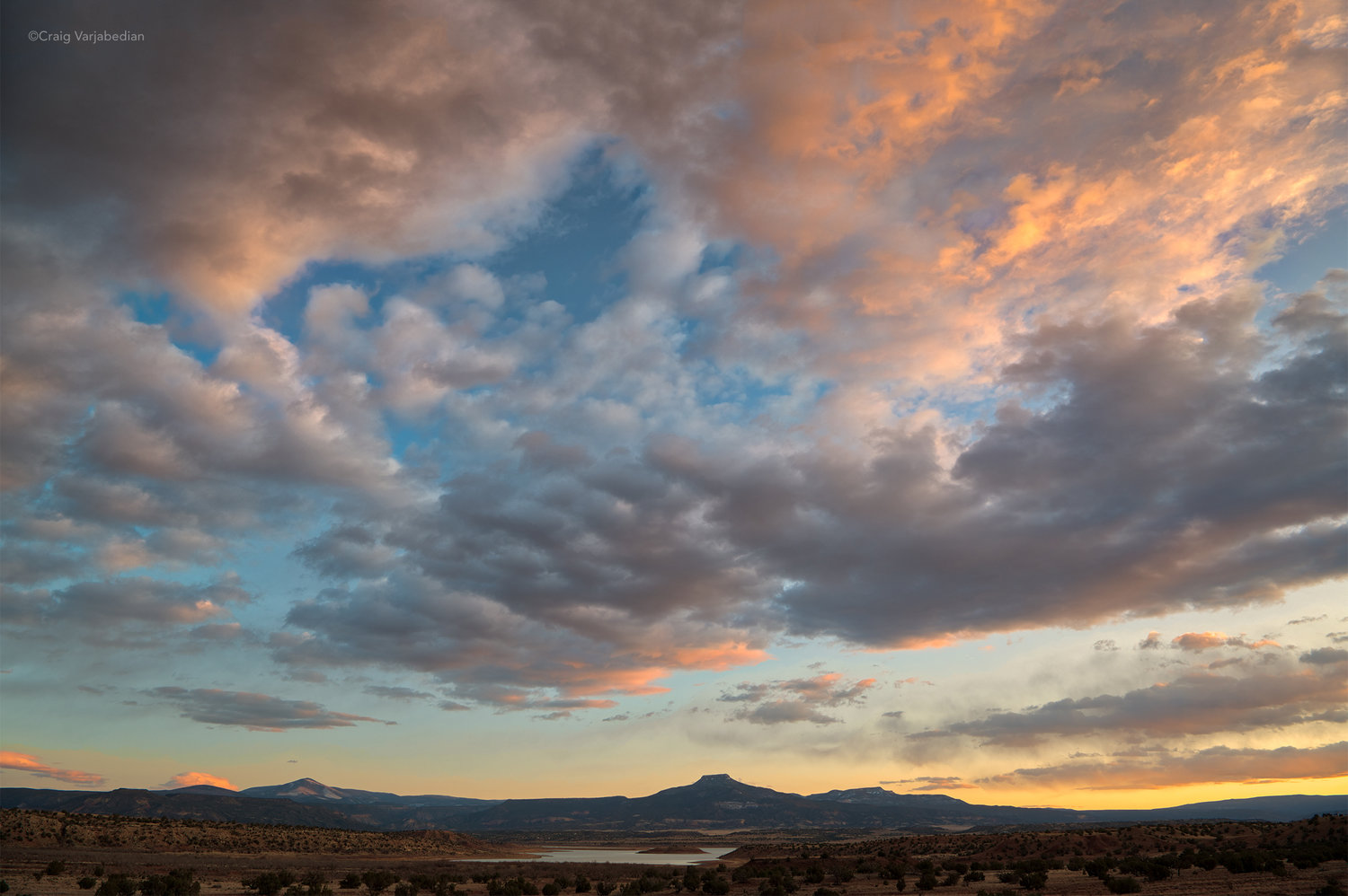 Pedernal-and-clouds_DSC4970-2500px.jpg