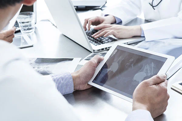 Doctor X-Ray Picture Tablet Consultation