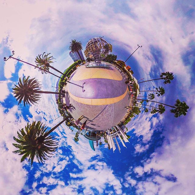 Universal Globe on a Globe in a Globe. Globe-ception? &bull;
&bull;
&bull;
&bull;
&bull;
&bull;
&bull;
#virtualreality #VR #experience #travel #Explore #adventure #production #360degrees #Hollywood #LosAngeles #California #Beautiful #IGDaily #love #I