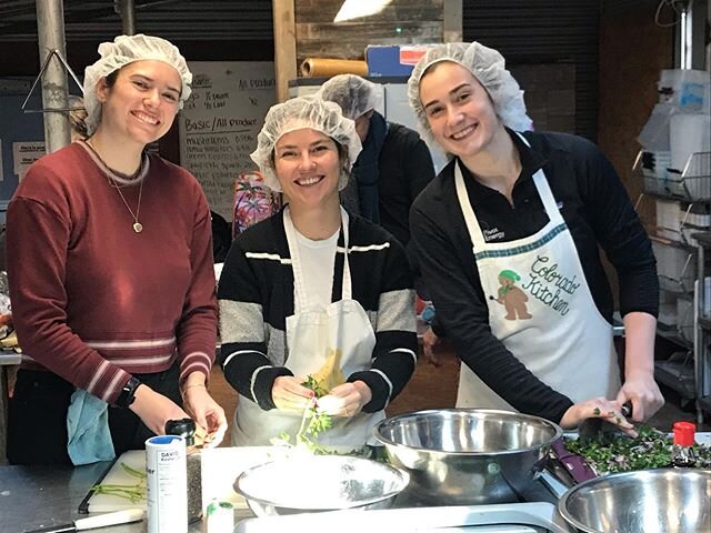Thank you to Pivot Energy and @causelabs for join us at @thegrowhaus for the February B of Service. We helped prep a meal and sort produce for the weekly Cosechando Salud, a no cost grocery program, cooking class, exercise class and community meal ev