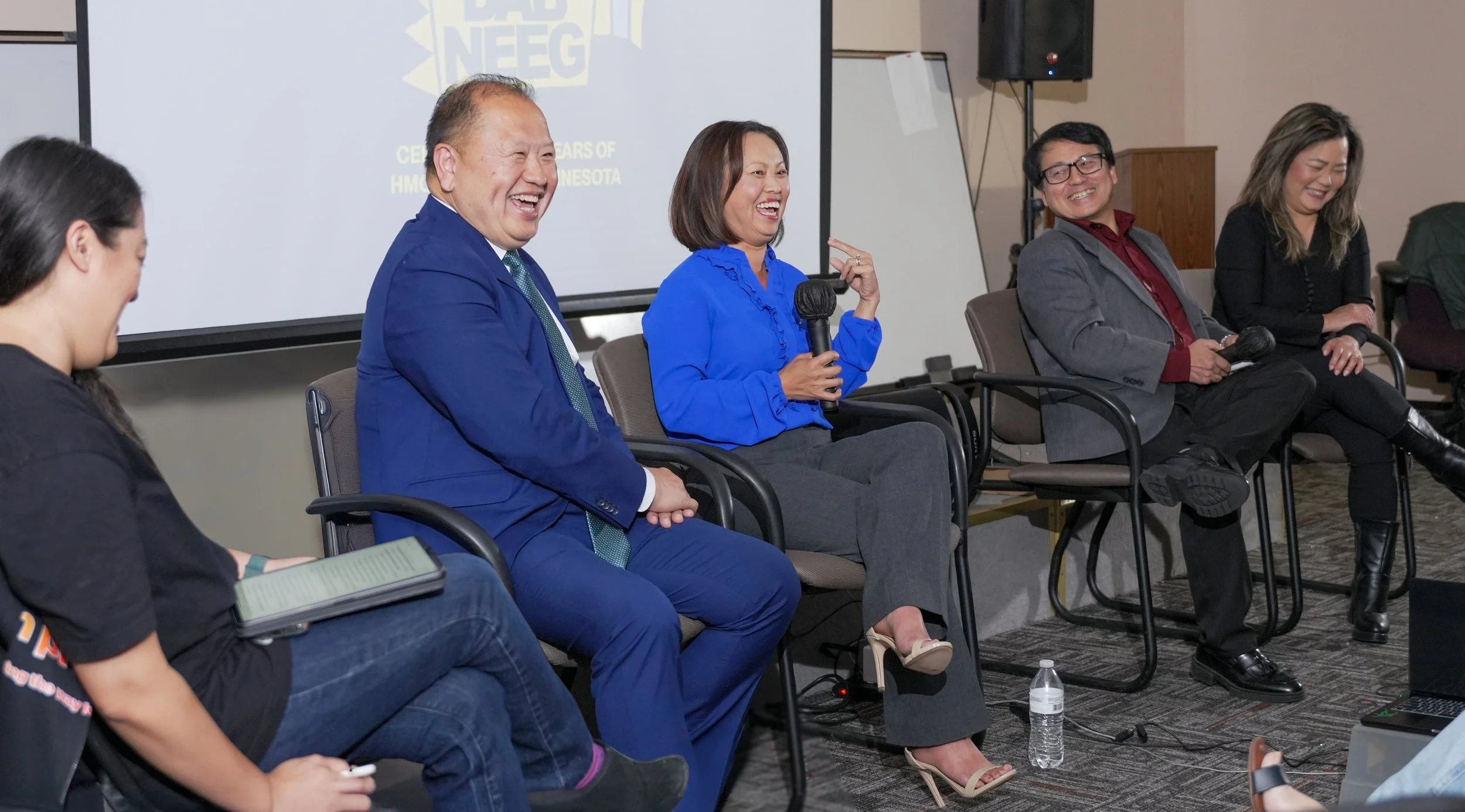 QDNFF Hmong TV panel