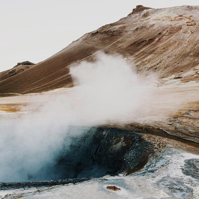 A snapshot of some inspiration for our color palette, we love these deep blues and cool grey hues. seen in the blue lagoon in Iceland. #inspiration #natureisthebest⠀﻿
.⠀﻿
#amathea #sophieharrison #interior #interiordesign #interiorstyle #interiorlove