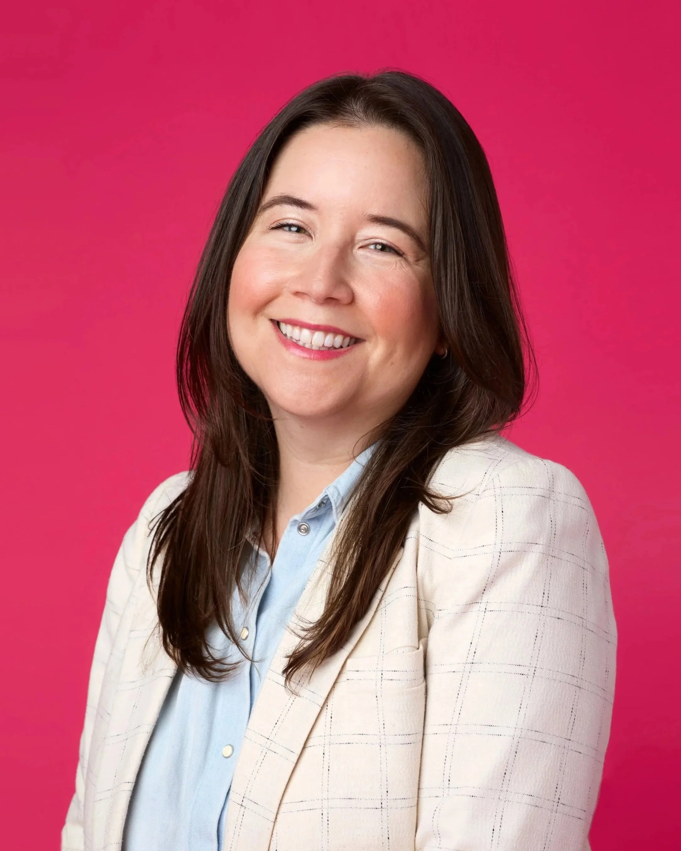 Tara-Block_EmployeeHeadshot_BenefitCosmetics_2025_%25234181.jpg