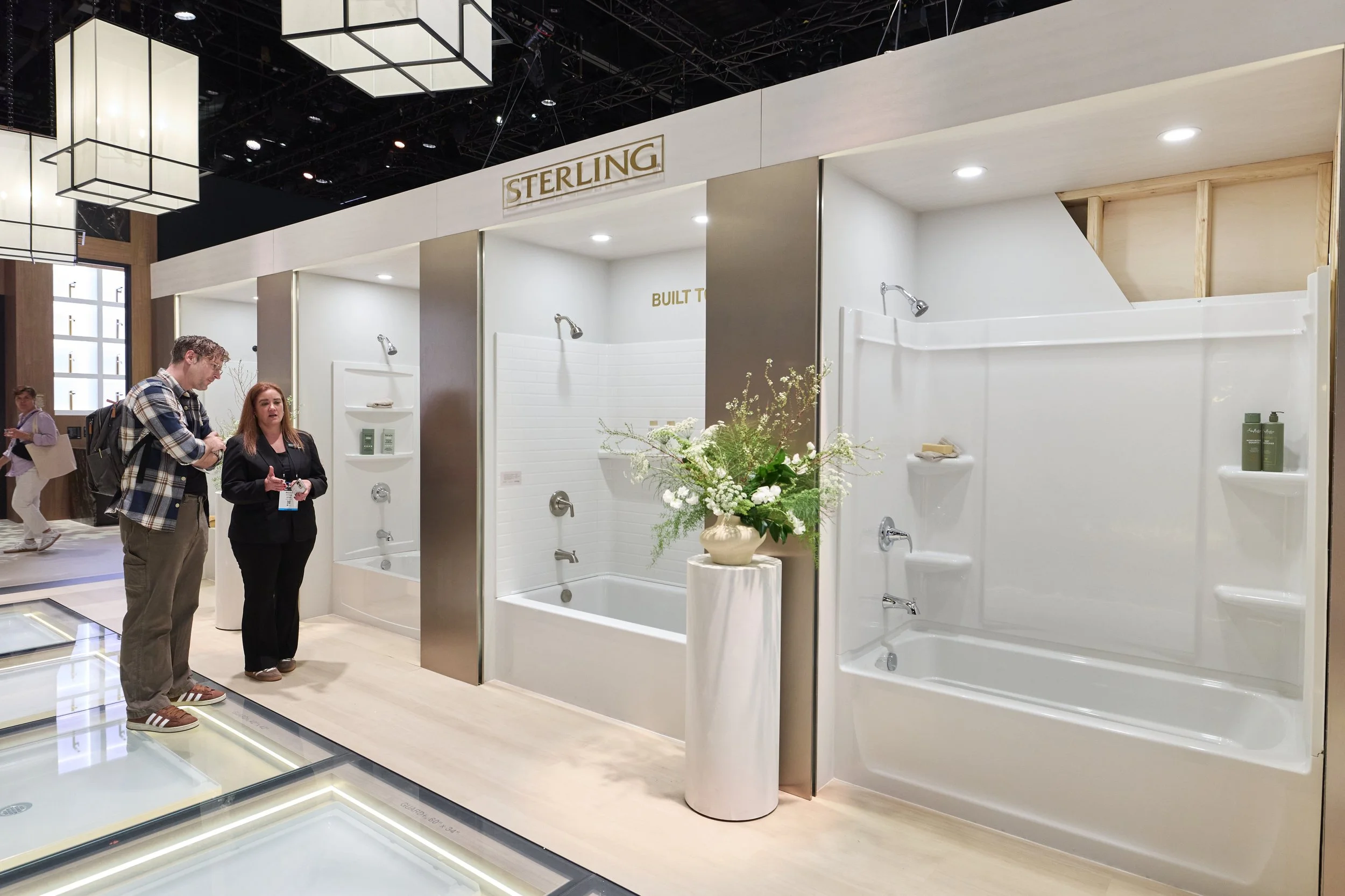 Floral Arrangement KBIS Bluegrass Chic