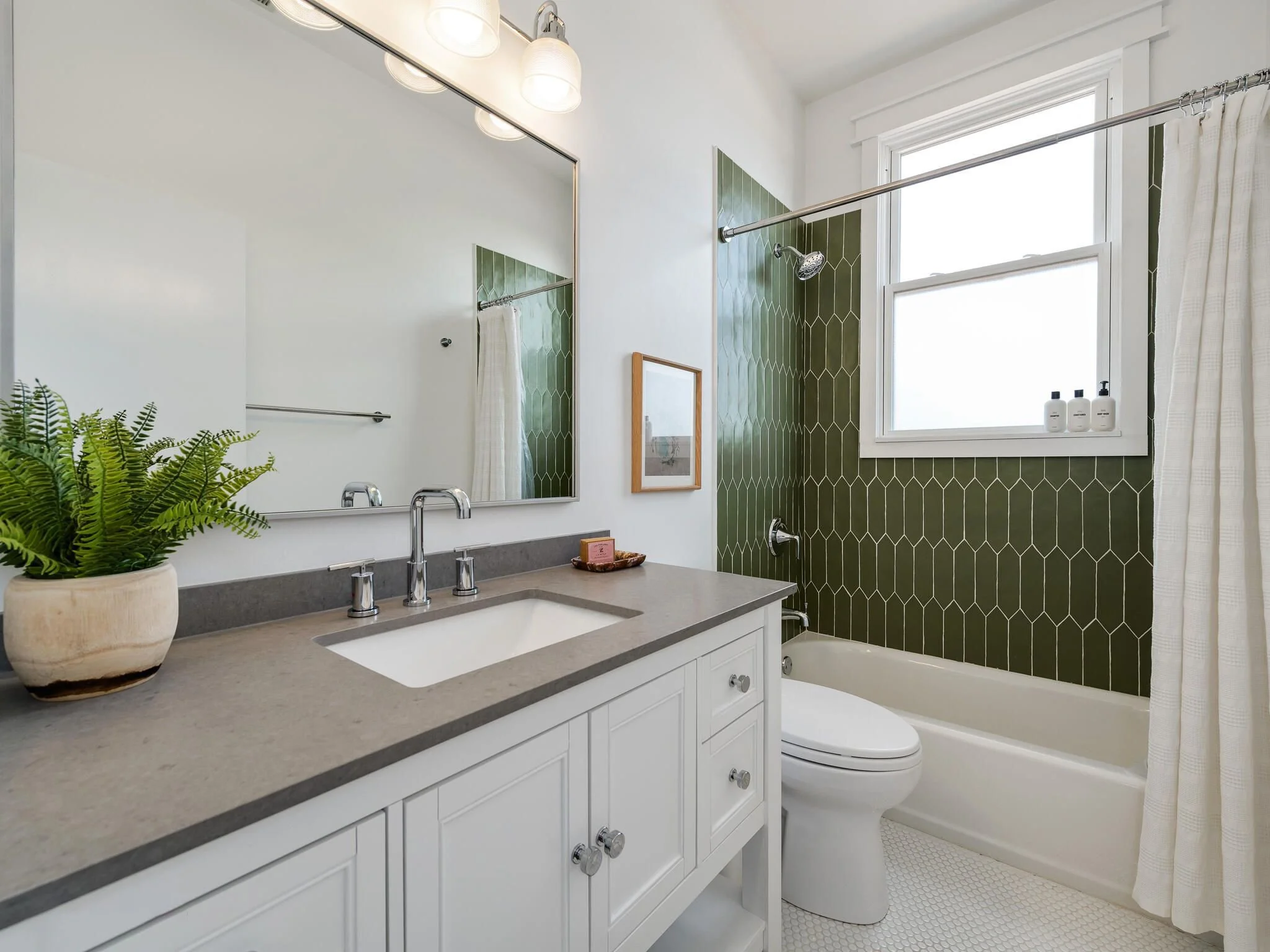 Wolcott Guest Bath 1.jpeg