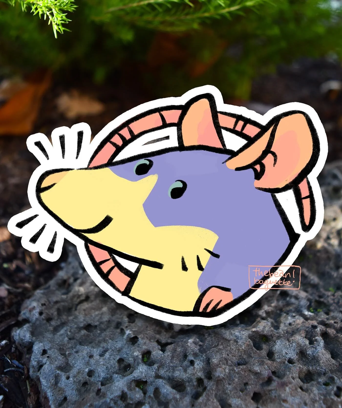 Some new stickers/badges I was planning for FlameCon next month! To show off your rat club vip membership (if you like rats you&rsquo;re a member)
#ratart