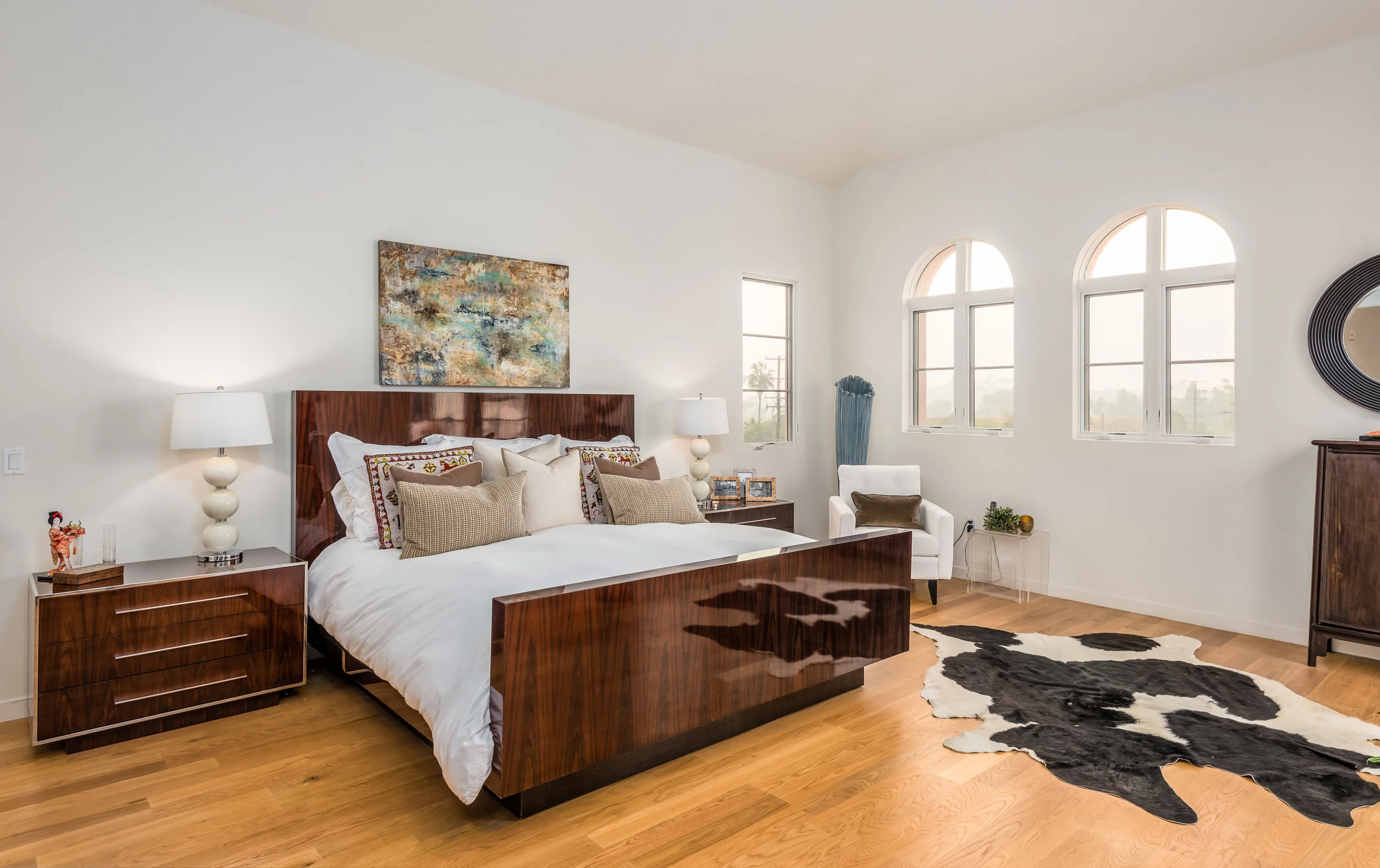 008_08-Master Bedroom.jpg