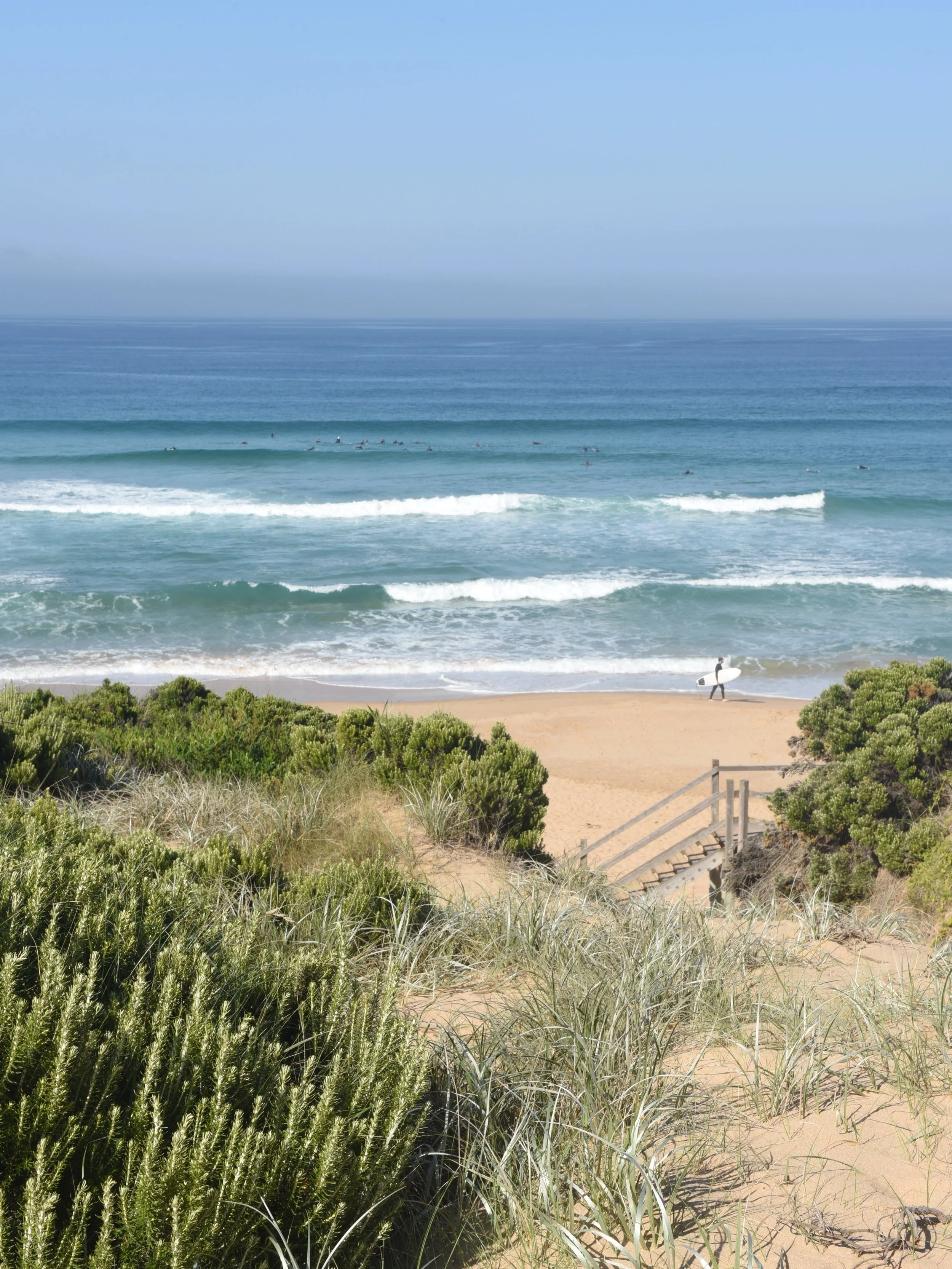 Capturing a little piece of local history. These images were taken at Gunnamatta surf beach on the Mornington Peninsula in January 2024, only 9 months before severe storms &amp; heavy swells destroyed the old timber staircase 🌊
.
.
Gunnamatta I&amp;