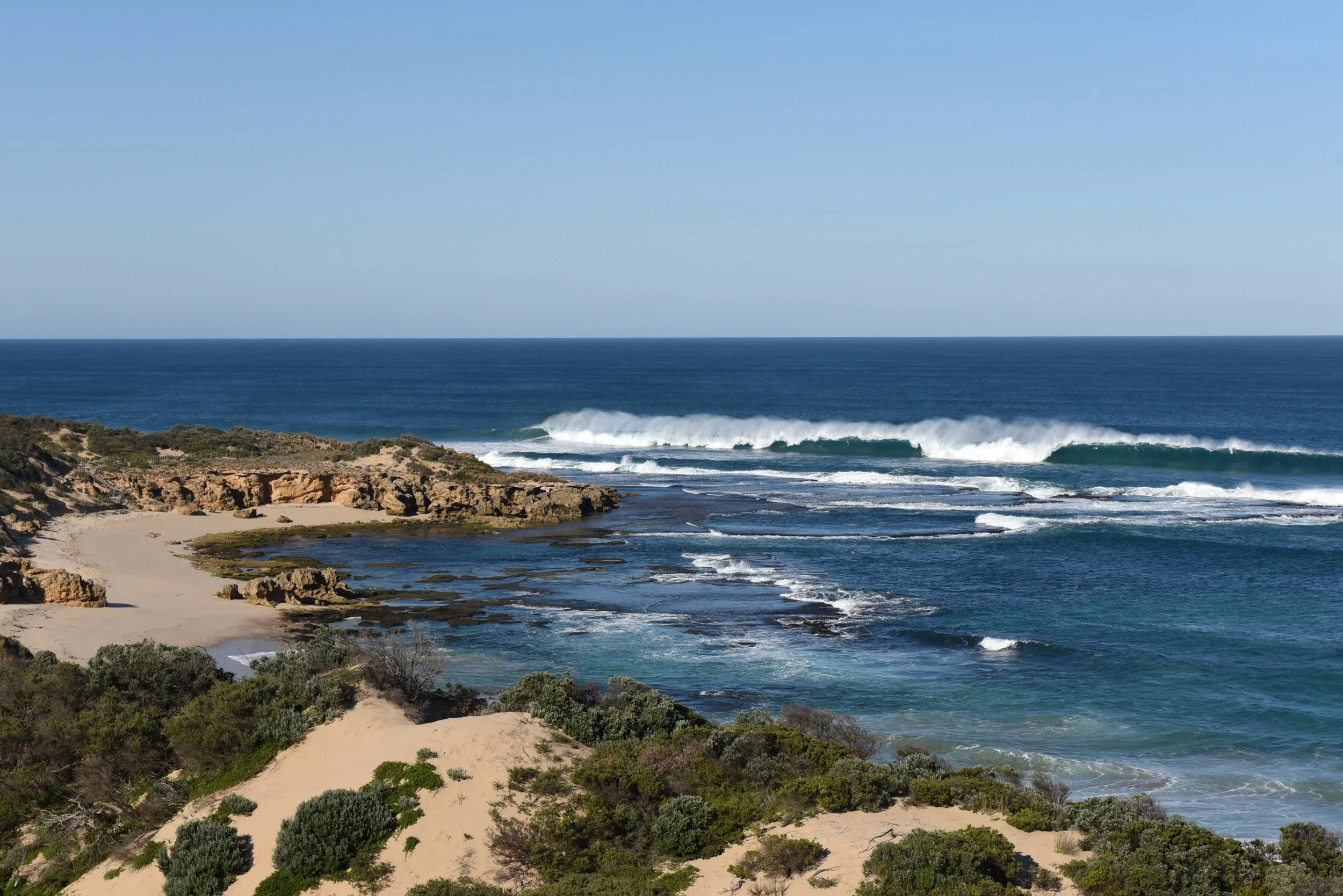 Plenty of winter sunshine and big sets at Koonya beach this morning 🌊
.
.
#photography #photographer #fineartprints #koonyabeach #nikon