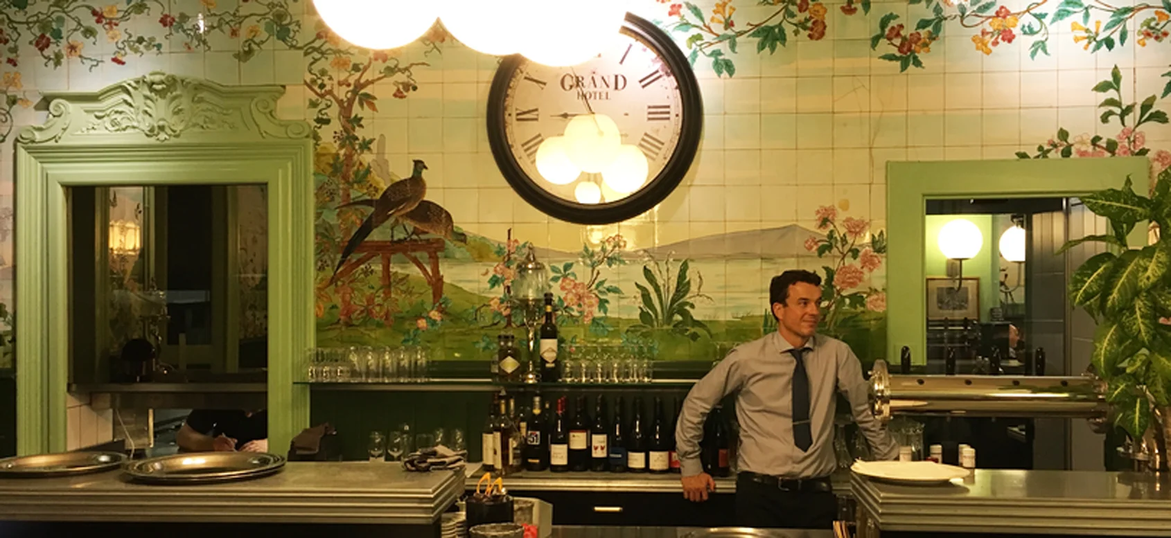 Sébastien Mérienne, gérant de la Brasserie Le Cardinal, prêt à recevoir les Dicodeurs et les 50 invités pour l'enregistrement de l'émission
